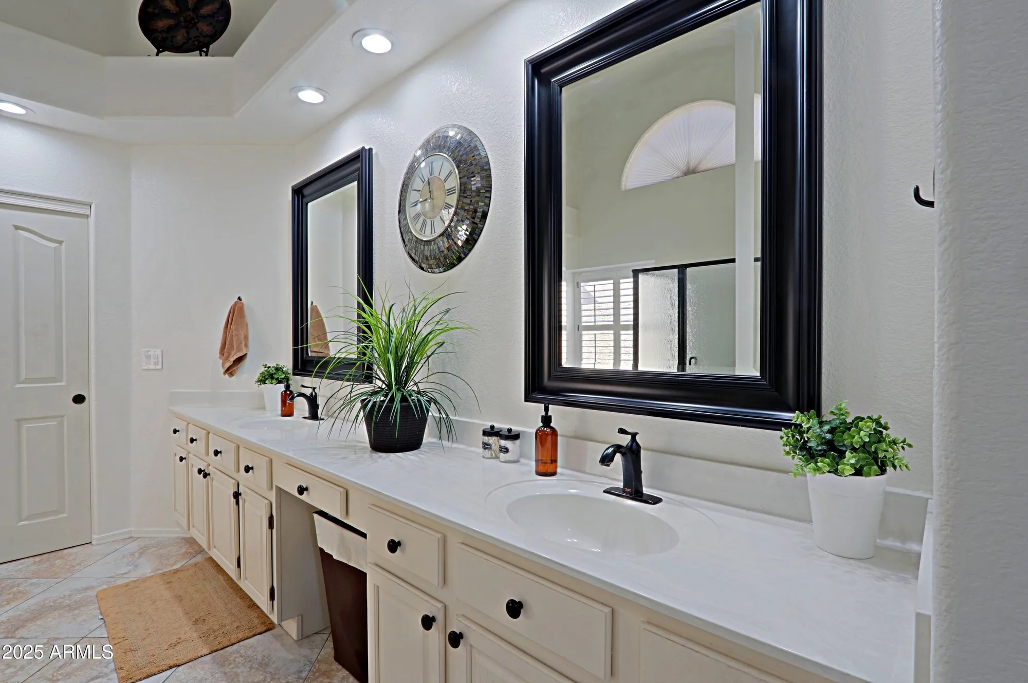 Property Slideshow image 25 of 94 | 8944 w topeka dr, Peoria, AZ, 85382