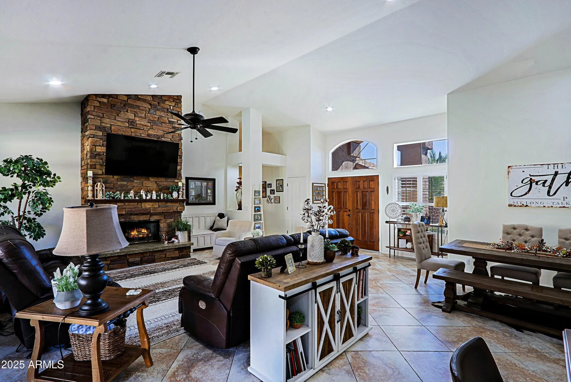 Property Slideshow image 6 of 94 | 8944 w topeka dr, Peoria, AZ, 85382
