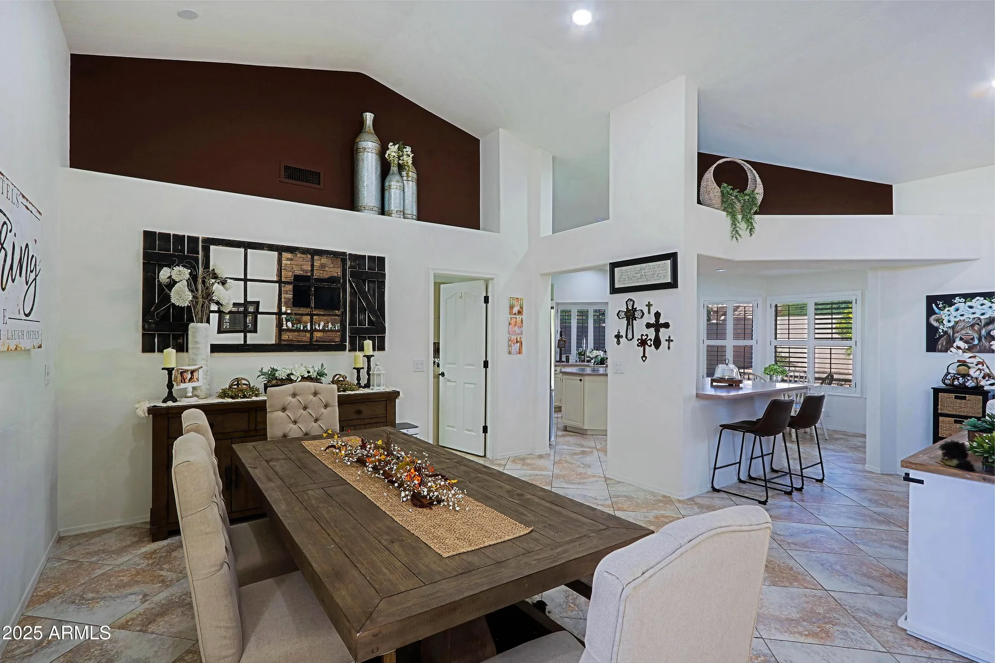 Property Slideshow image 10 of 94 | 8944 w topeka dr, Peoria, AZ, 85382