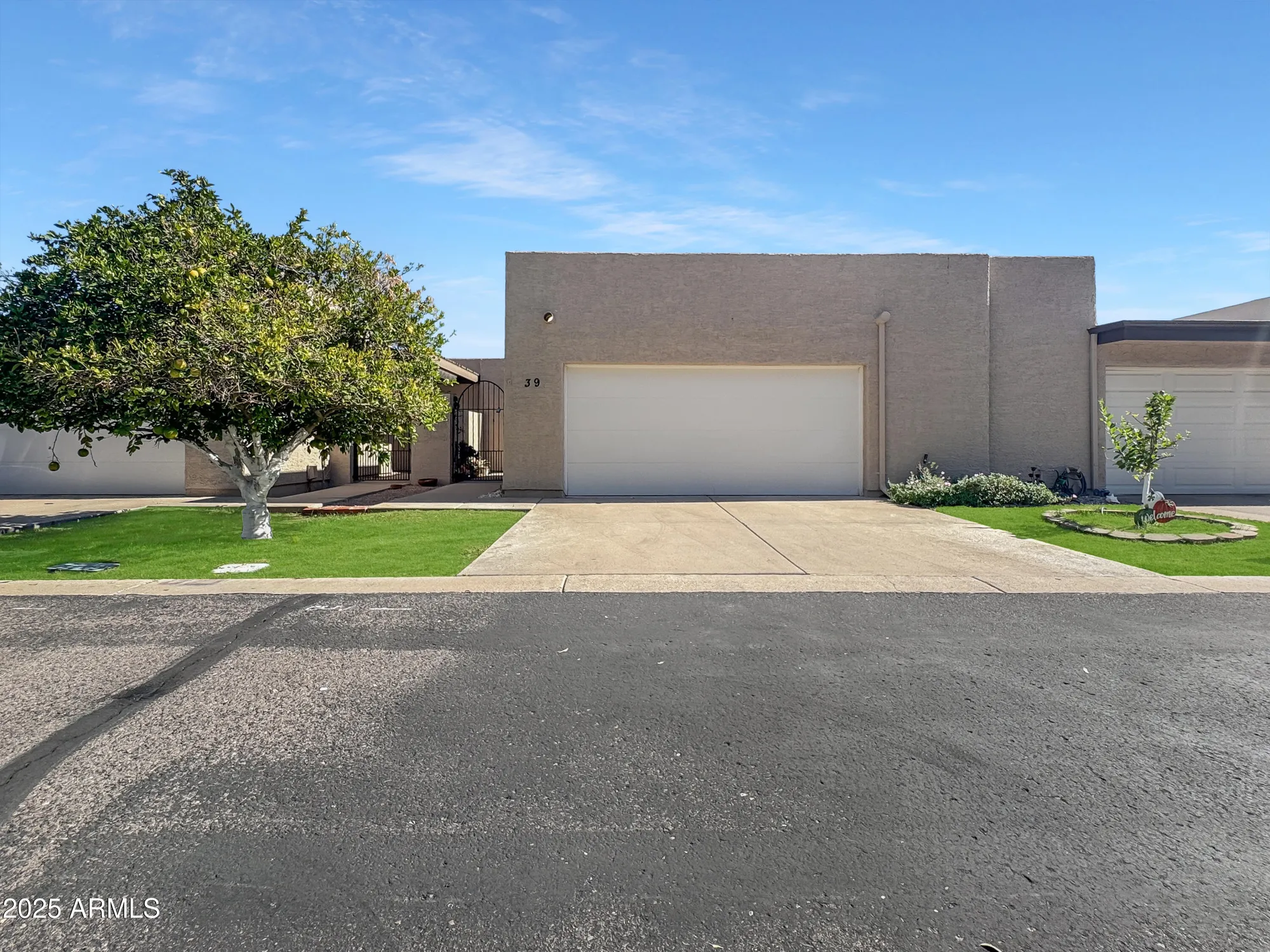 Property Slideshow image 2 of 18 | 3345 e university dr 39, Mesa, AZ, 85213