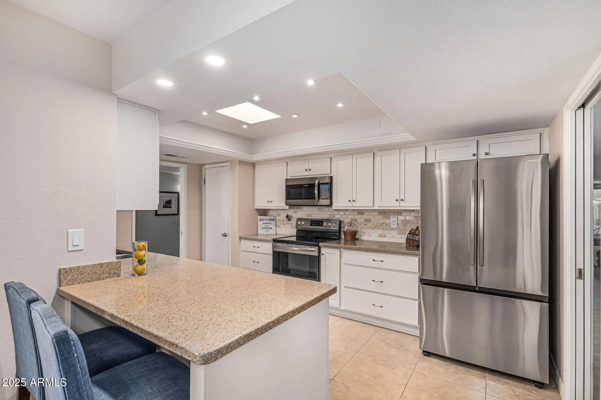 Property Slideshow image 10 of 40 | 10406 w el capitan cir, Sun City, AZ, 85351