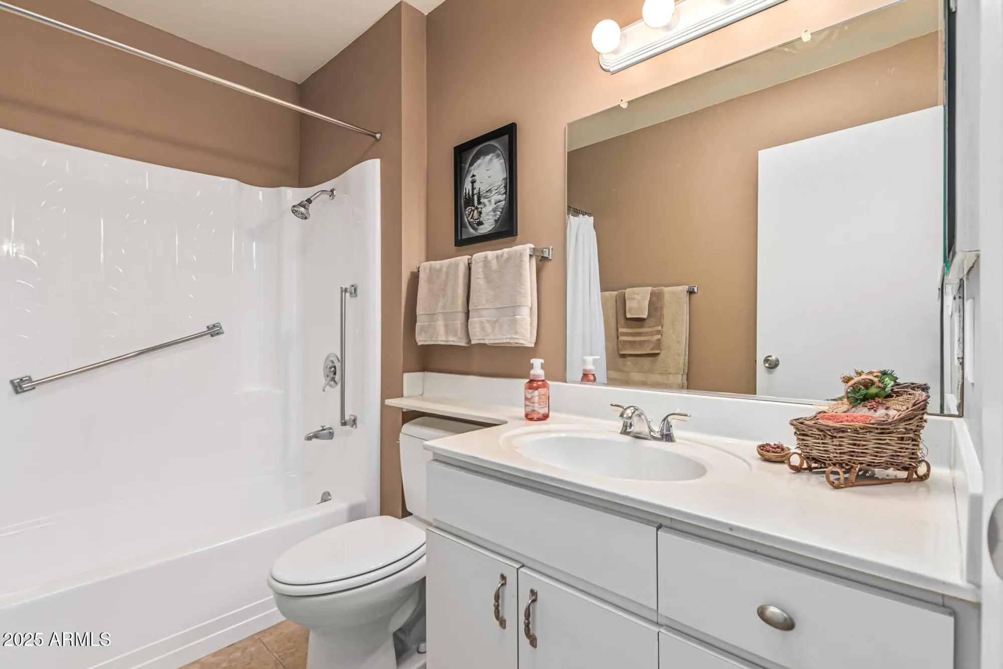 Property Slideshow image 22 of 40 | 10406 w el capitan cir, Sun City, AZ, 85351