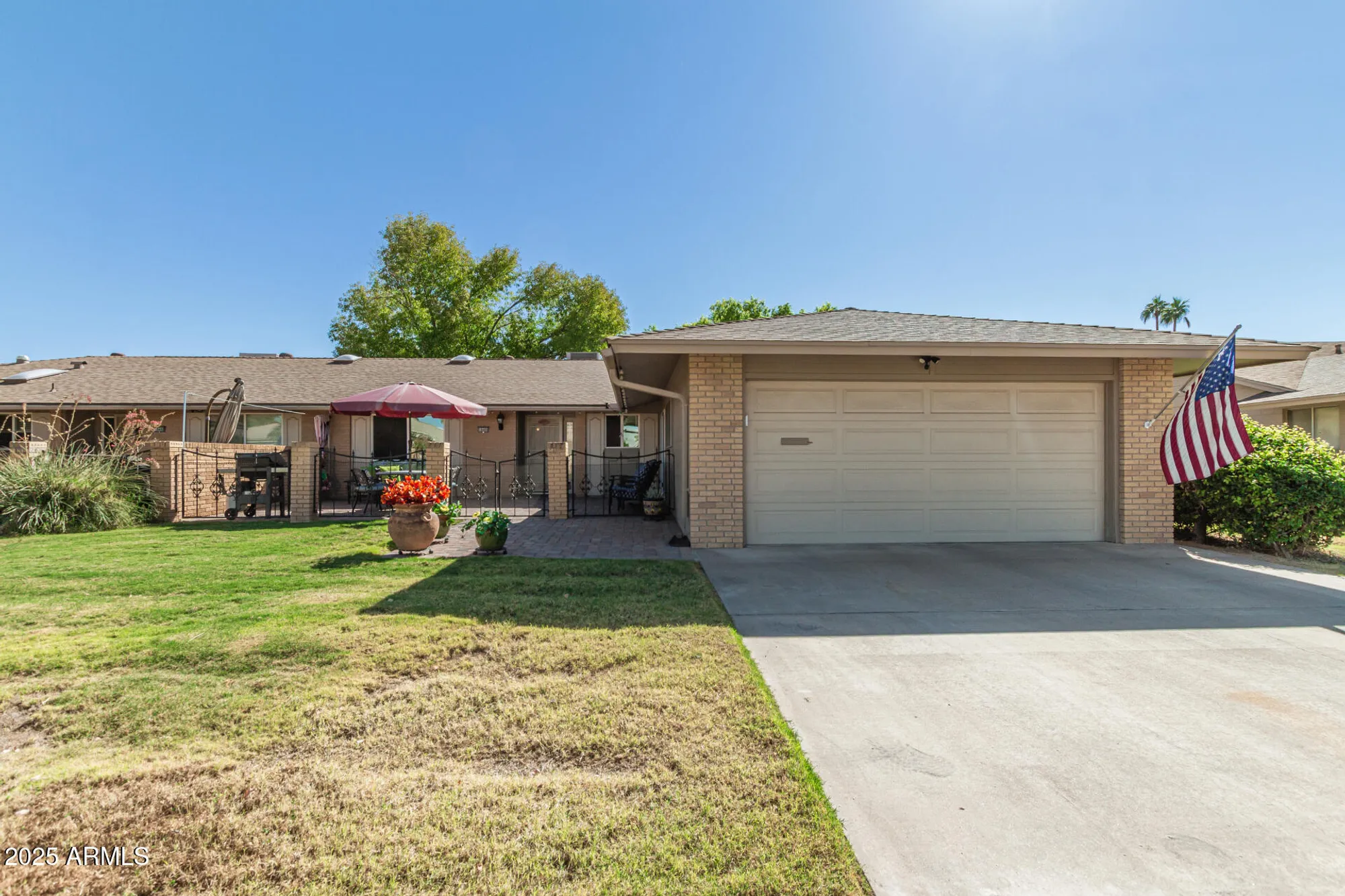 Property Slideshow image 2 of 40 | 10406 w el capitan cir, Sun City, AZ, 85351