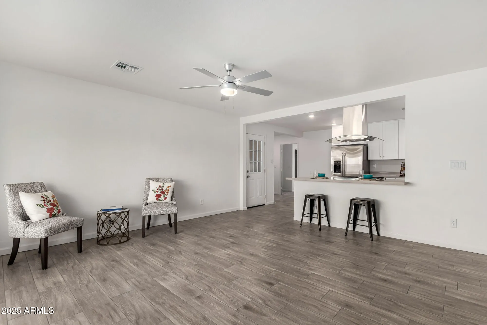 Property Slideshow image 4 of 30 | 10702 w cherry hills dr, Sun City, AZ, 85351