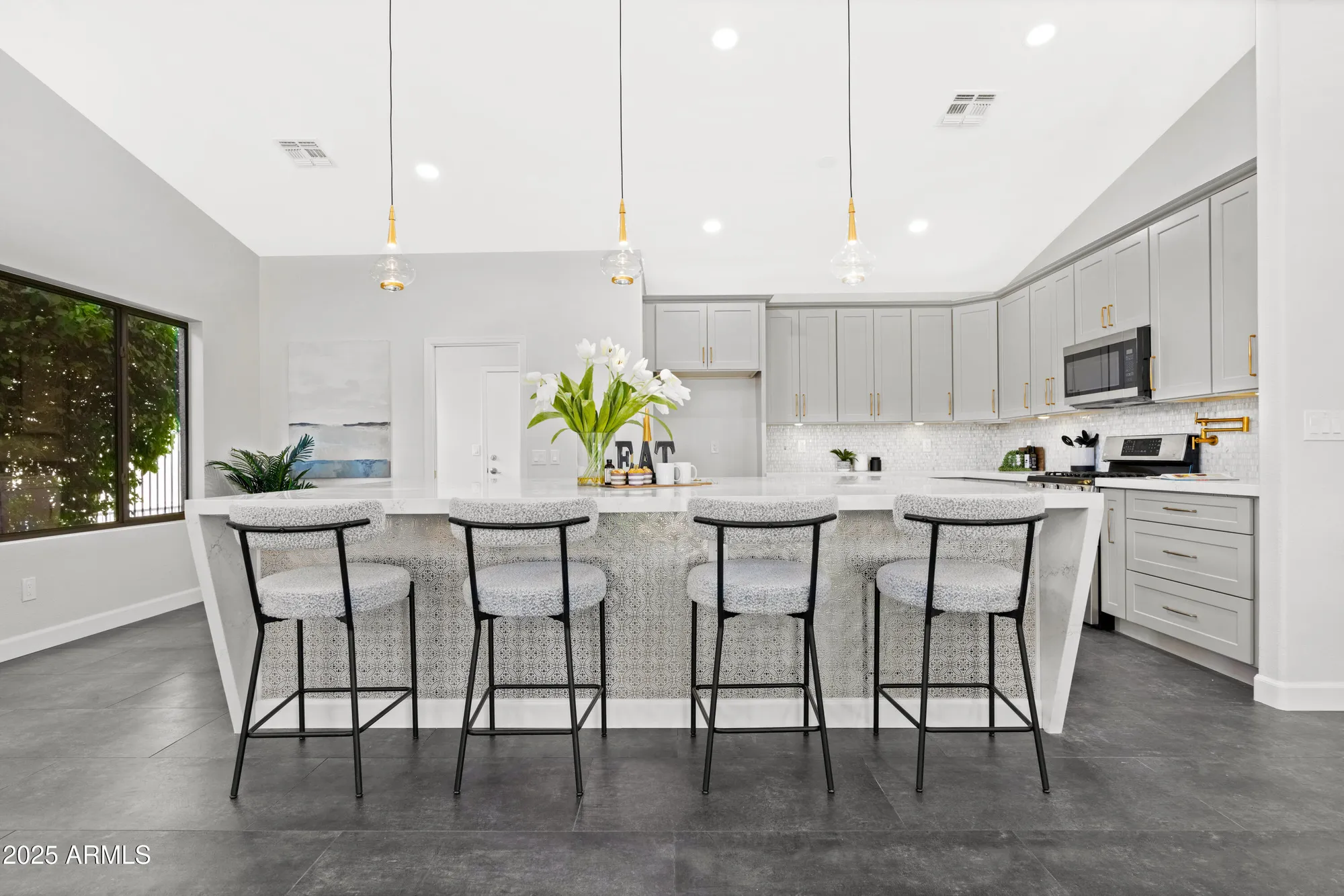 Property Slideshow image 11 of 109 | 24402 s agate dr, Sun Lakes, AZ, 85248