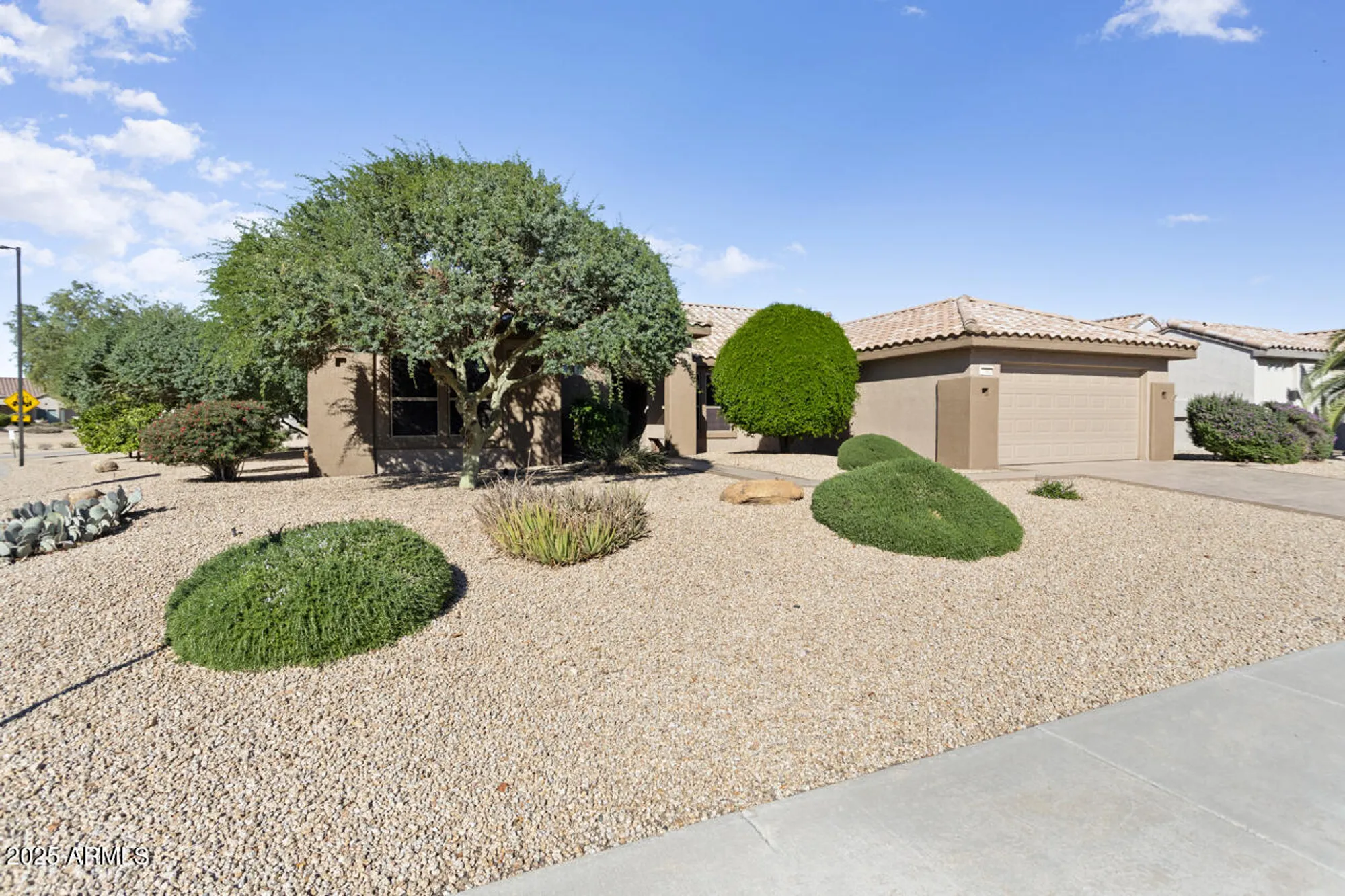 Property Slideshow image 4 of 59 | 17802 n bridle ln, Surprise, AZ, 85374