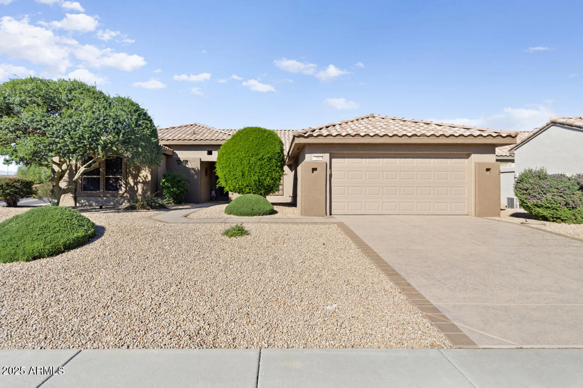 Property Slideshow image 1 of 59 | 17802 n bridle ln, Surprise, AZ, 85374