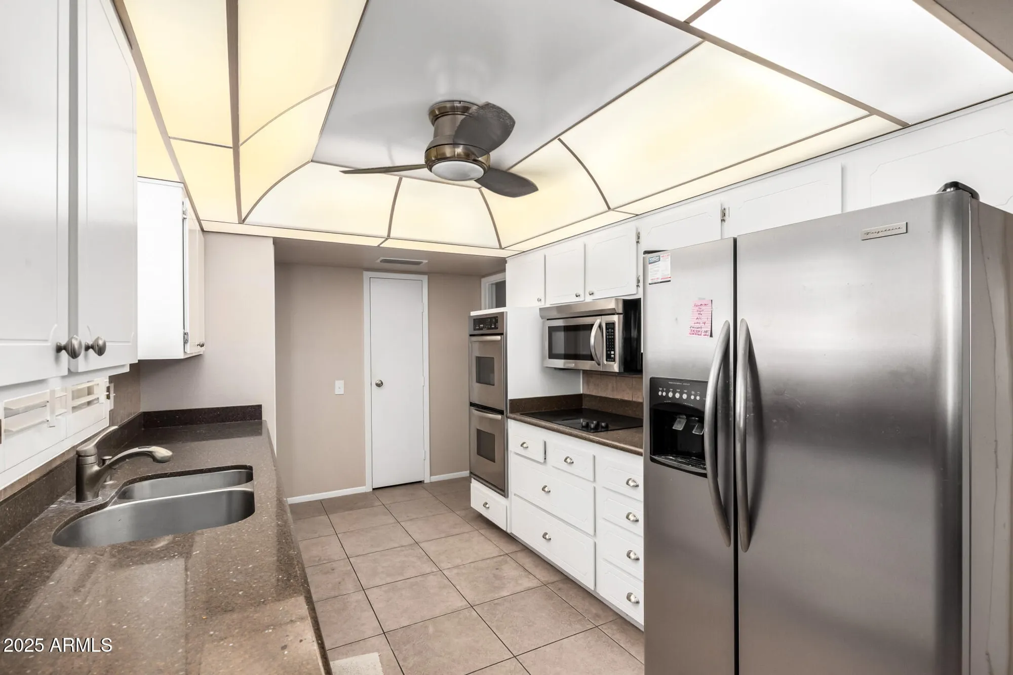 Property Slideshow image 18 of 32 | 10544 w pineaire dr, Sun City, AZ, 85351