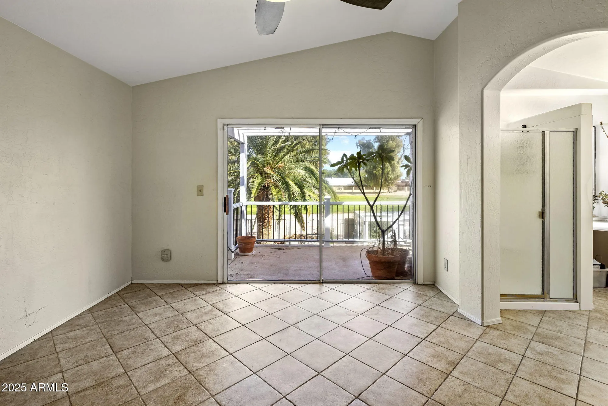 Property Slideshow image 10 of 33 | 11639 s 46th st, Phoenix, AZ, 85044