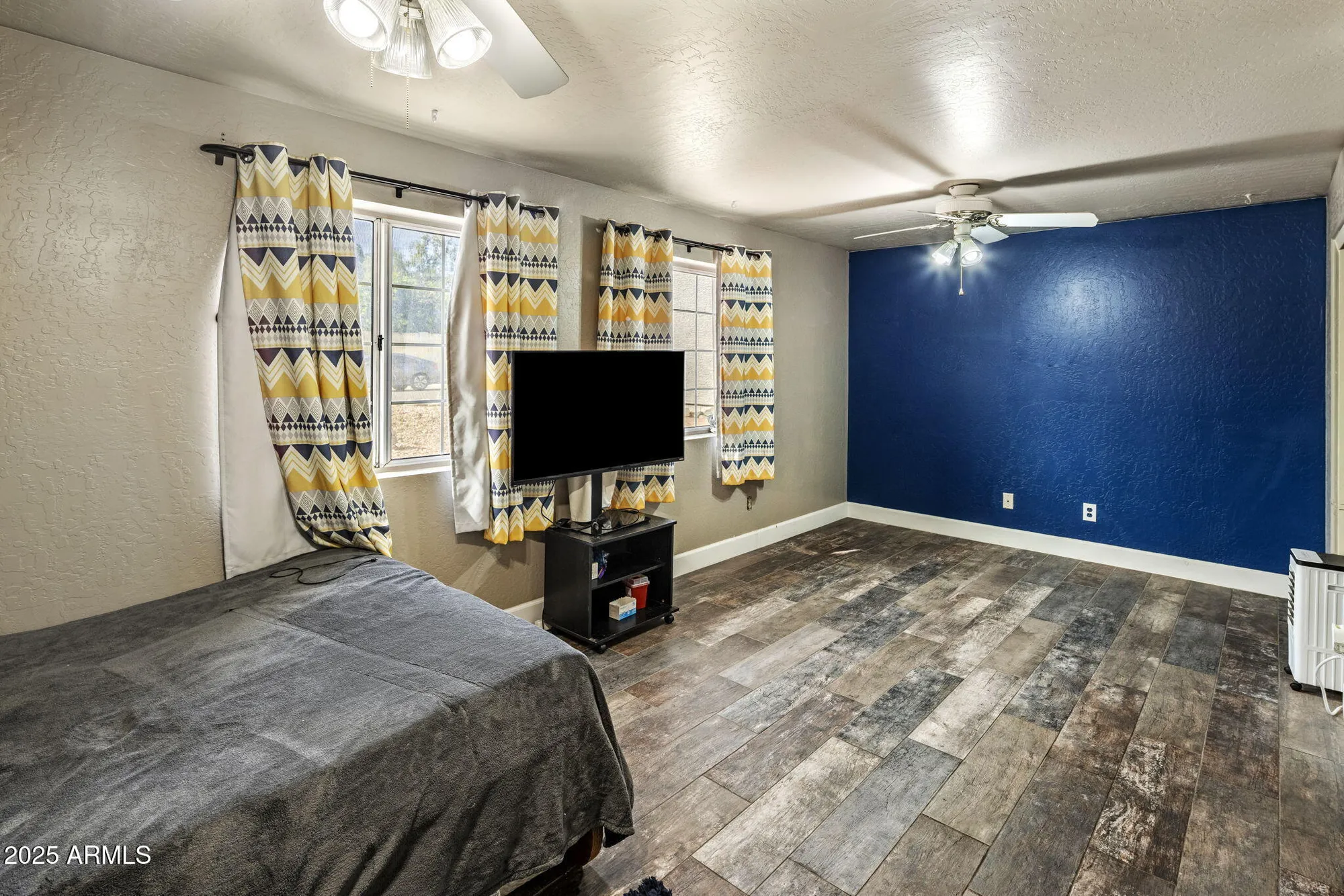 Property Slideshow image 15 of 33 | 11639 s 46th st, Phoenix, AZ, 85044