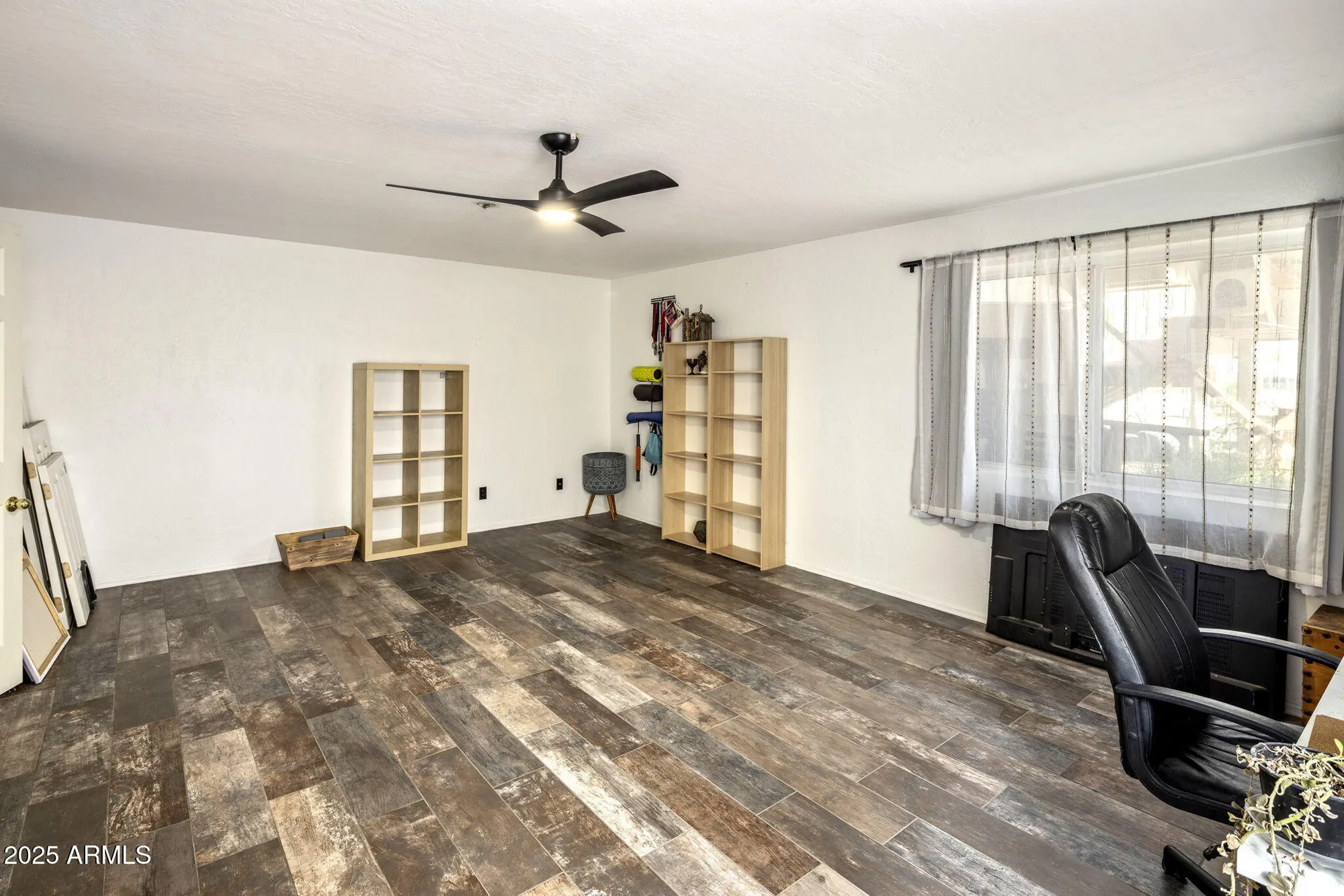 Property Slideshow image 18 of 33 | 11639 s 46th st, Phoenix, AZ, 85044