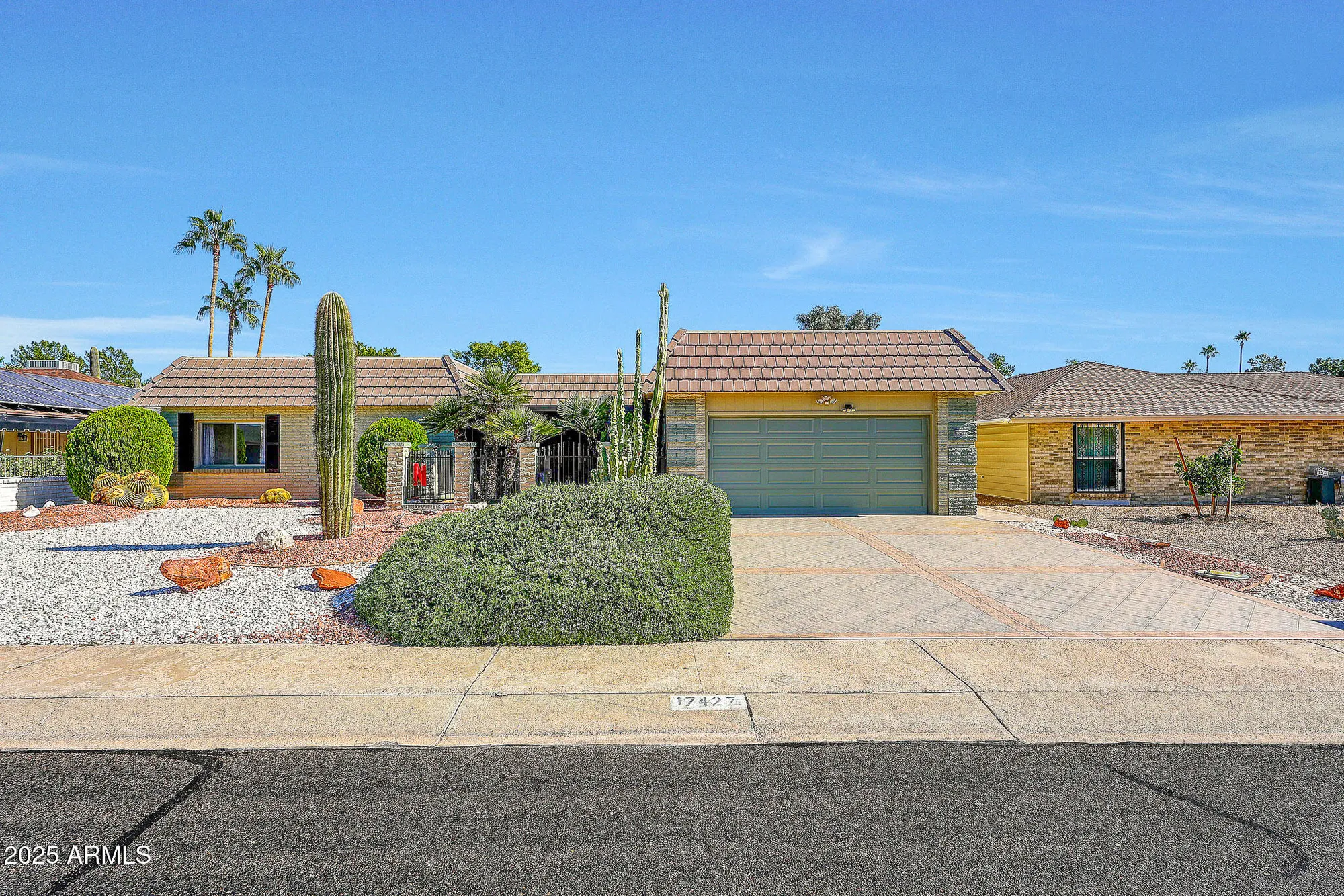 Property Slideshow image 6 of 74 | 17427 n lindgren ave, Sun City, AZ, 85373