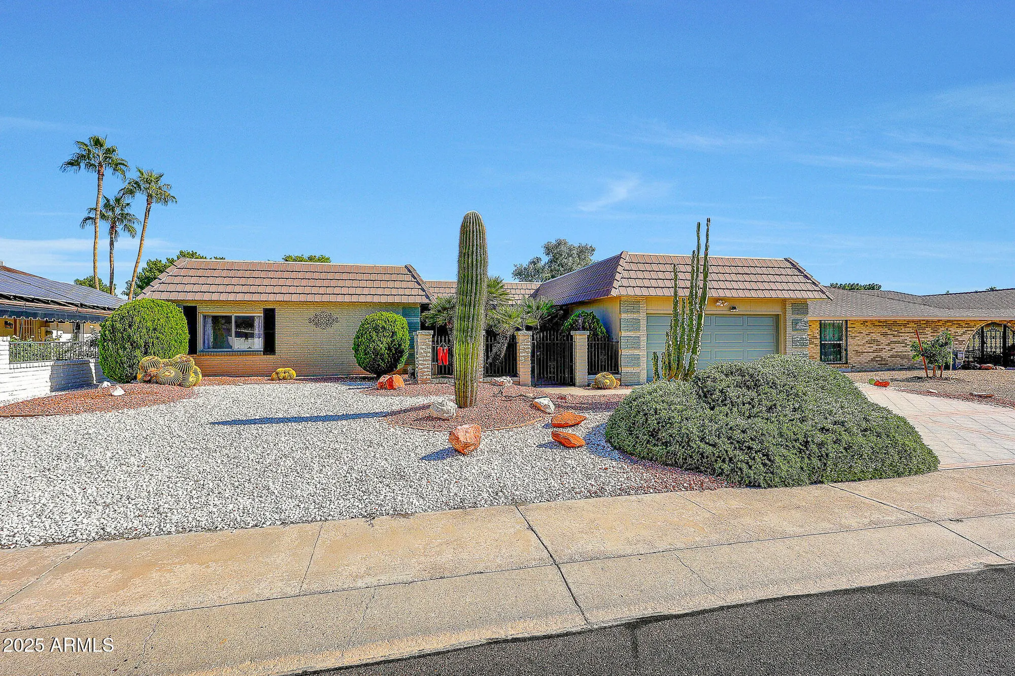 Property Slideshow image 7 of 74 | 17427 n lindgren ave, Sun City, AZ, 85373