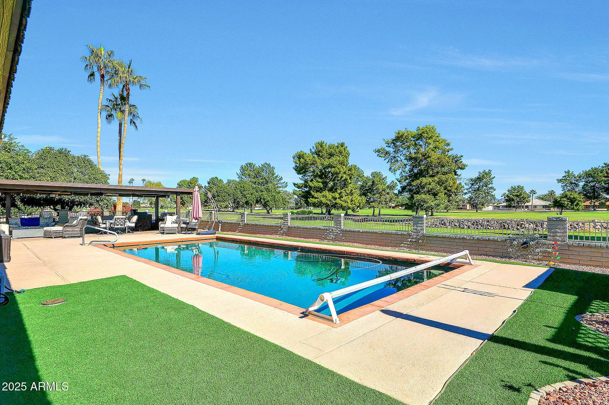 Property Slideshow image 47 of 74 | 17427 n lindgren ave, Sun City, AZ, 85373