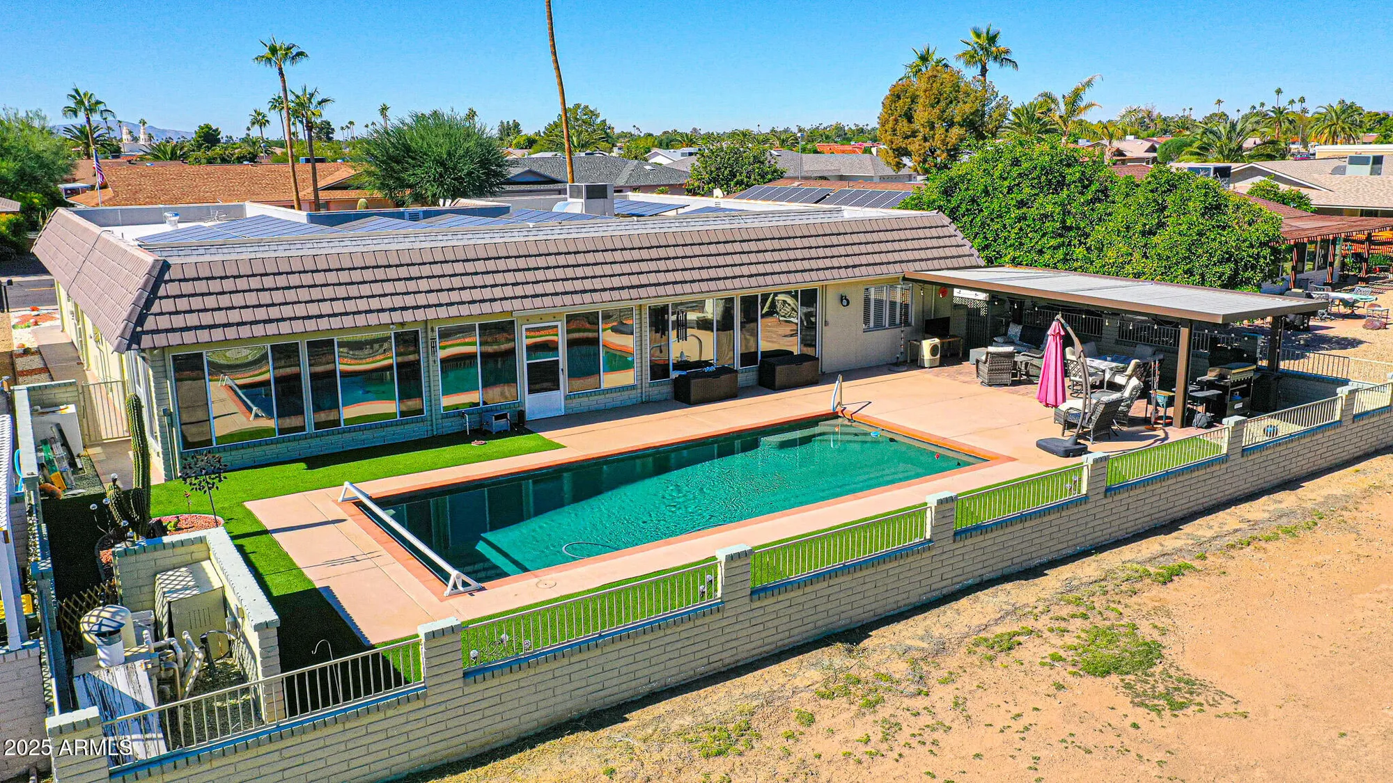 Property Slideshow image 64 of 74 | 17427 n lindgren ave, Sun City, AZ, 85373