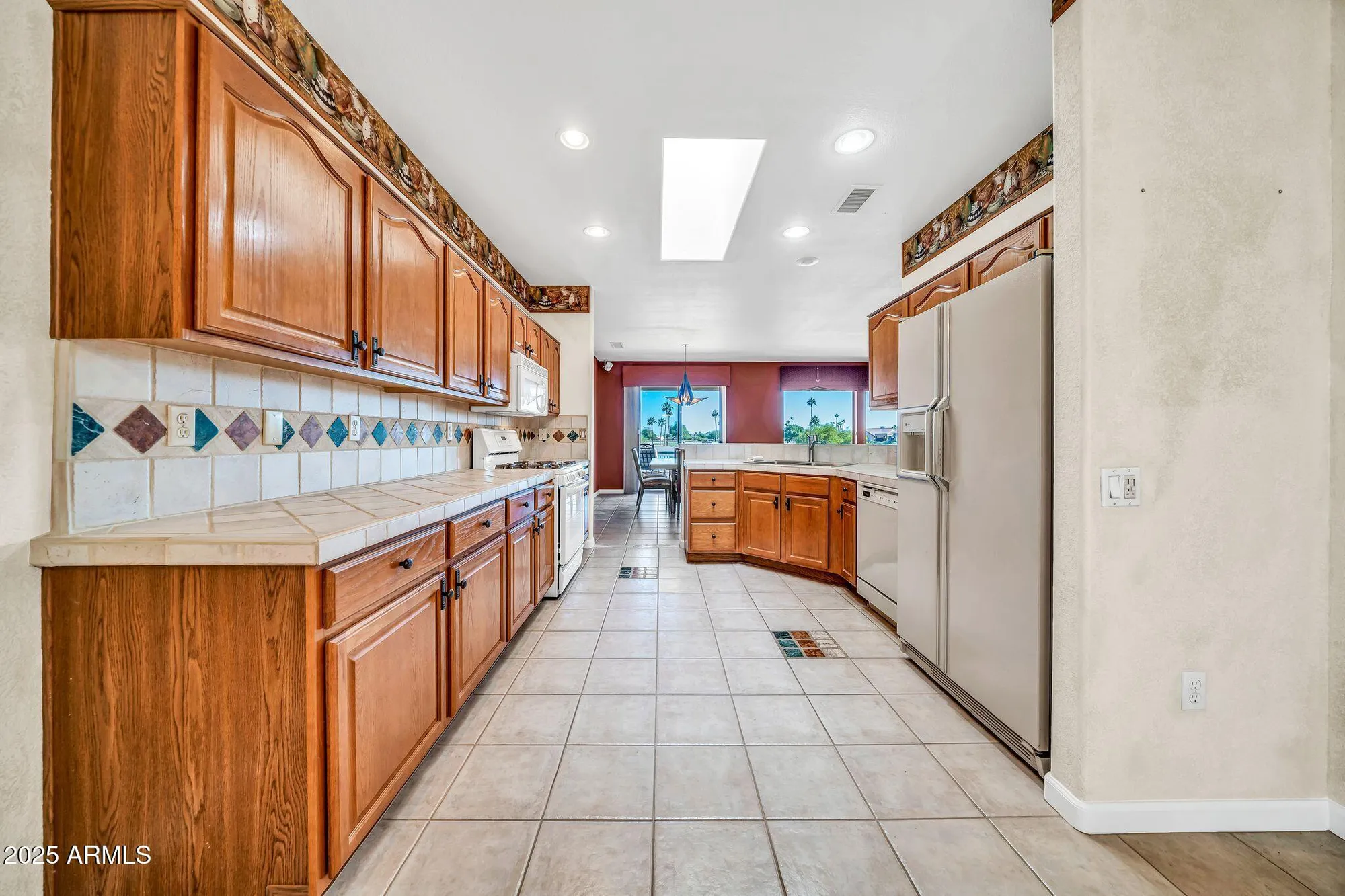 Property Slideshow image 13 of 31 | 20239 n shadow mountain dr, Surprise, AZ, 85374