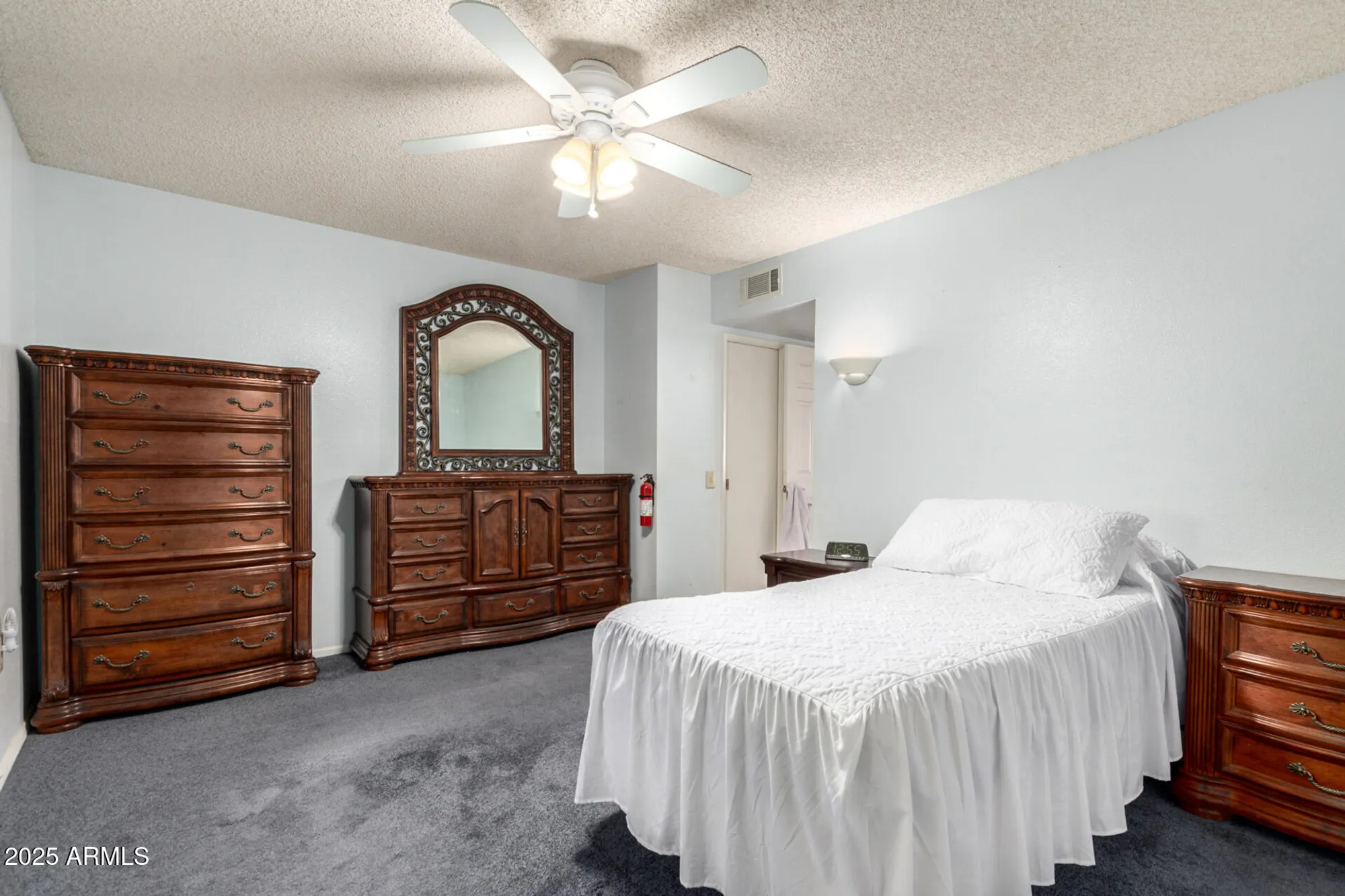 Property Slideshow image 21 of 34 | 9723 w wrangler dr, Sun City, AZ, 85373