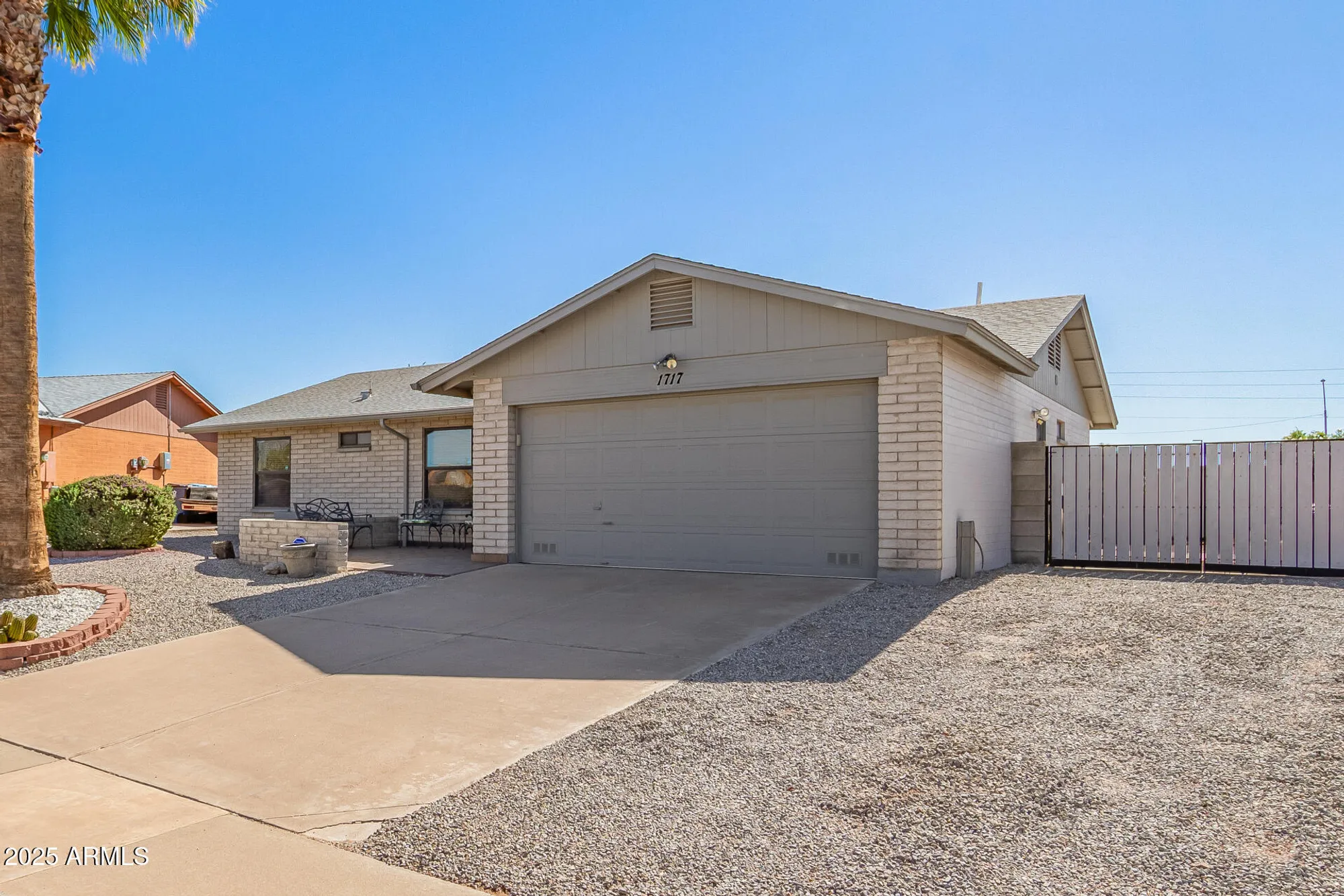 Property Slideshow image 3 of 27 | 1717 w 15th ln, Apache Junction, AZ, 85120