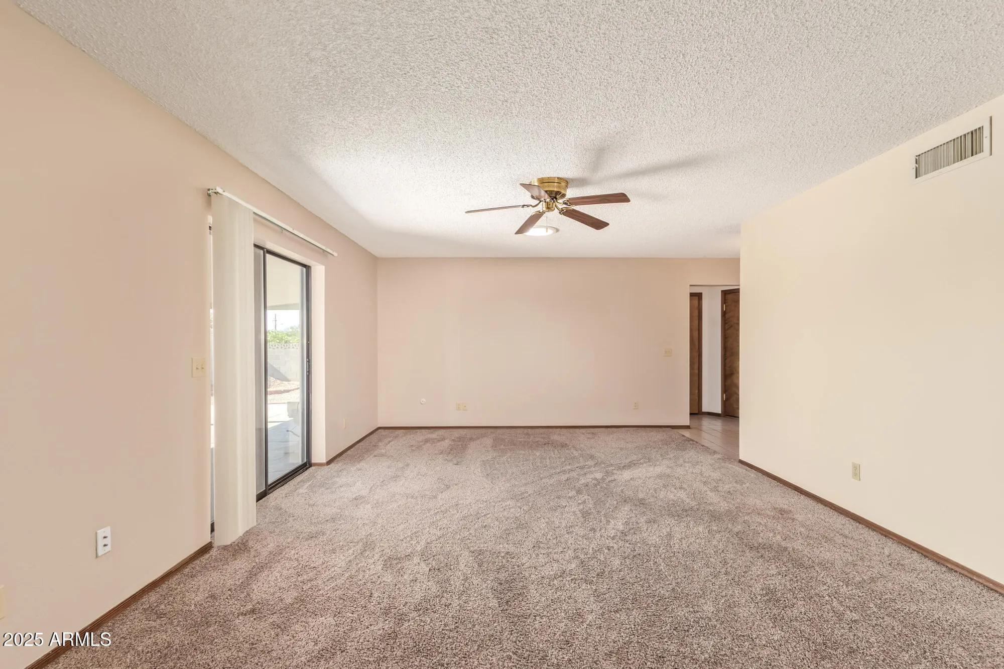 Property Slideshow image 8 of 27 | 1717 w 15th ln, Apache Junction, AZ, 85120
