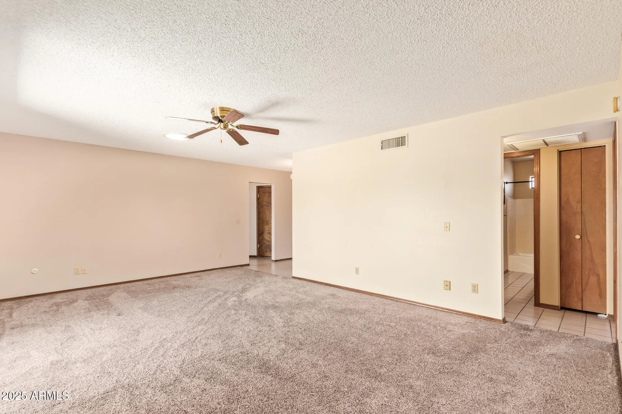 Property Slideshow image 7 of 27 | 1717 w 15th ln, Apache Junction, AZ, 85120
