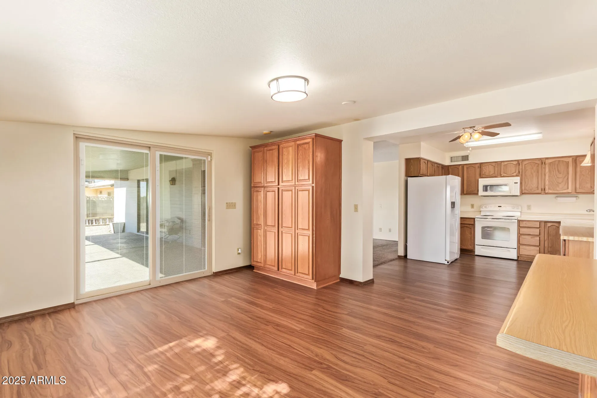 Property Slideshow image 9 of 27 | 1717 w 15th ln, Apache Junction, AZ, 85120