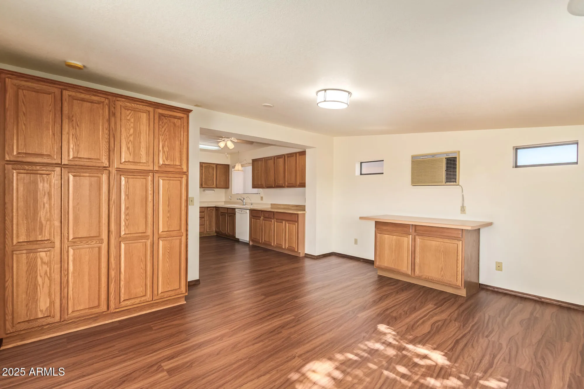 Property Slideshow image 12 of 27 | 1717 w 15th ln, Apache Junction, AZ, 85120