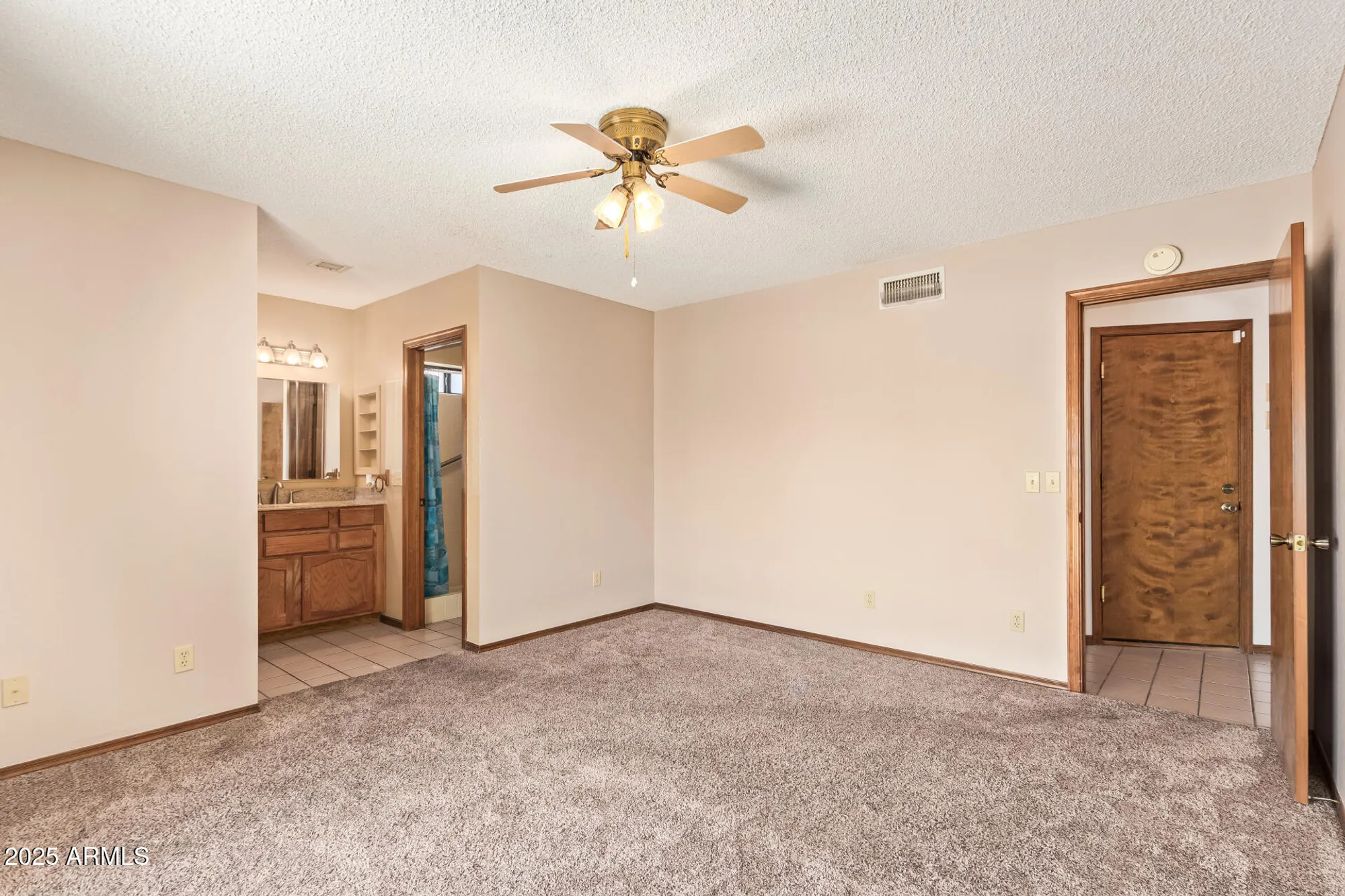 Property Slideshow image 15 of 27 | 1717 w 15th ln, Apache Junction, AZ, 85120