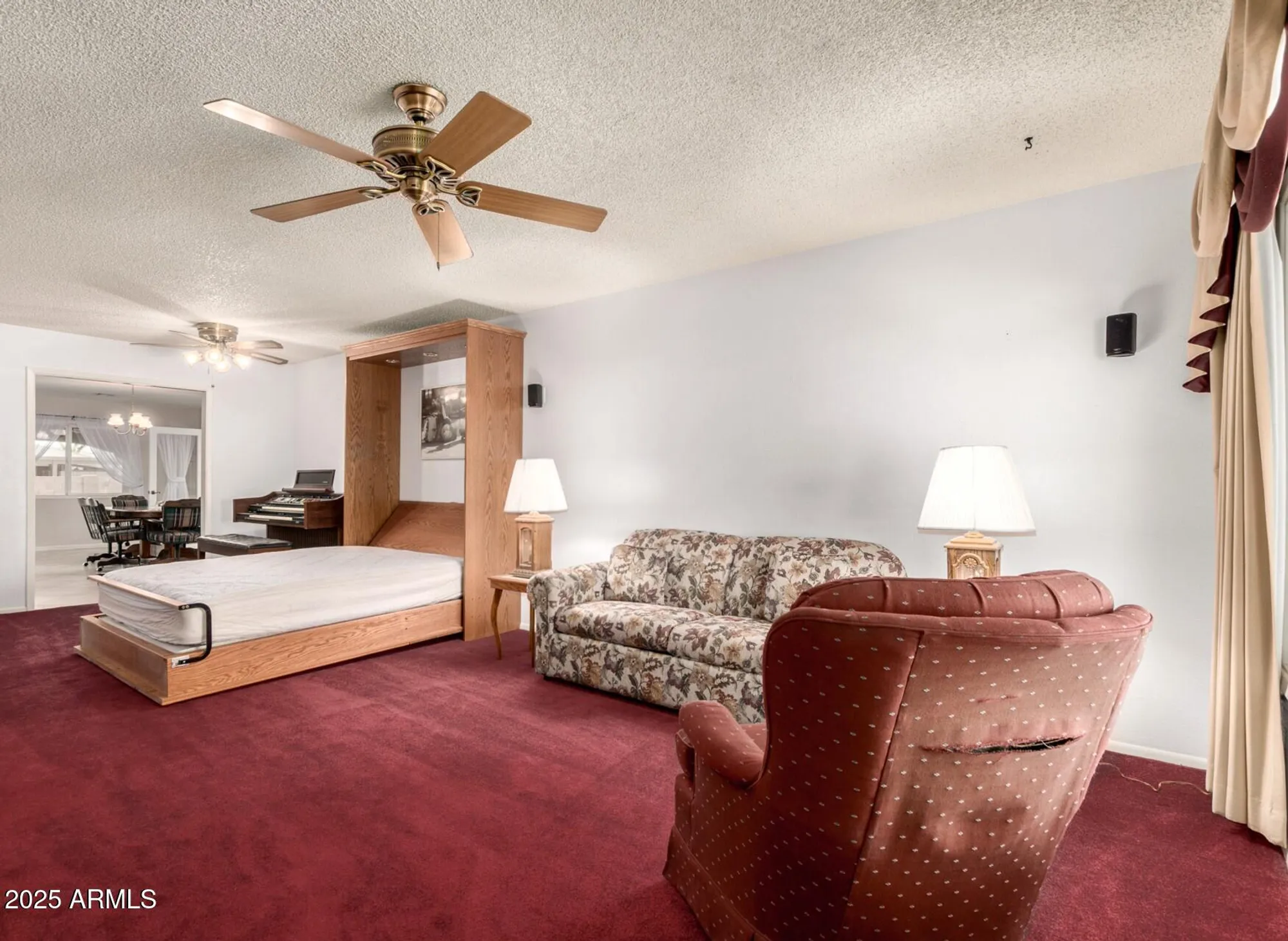 Property Slideshow image 13 of 34 | 9723 w wrangler dr, Sun City, AZ, 85373