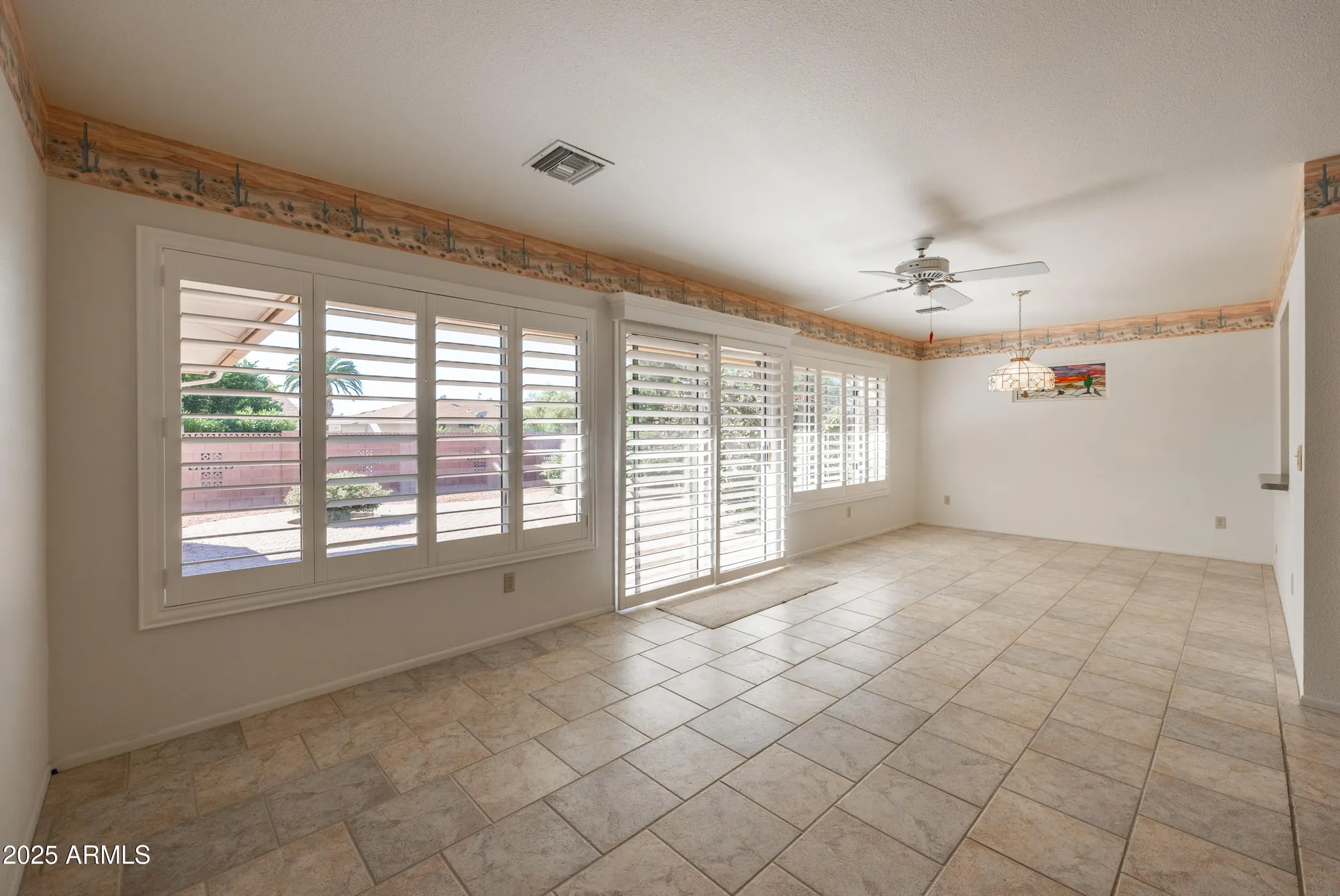Property Slideshow image 13 of 30 | 13825 n kaanapali dr, Sun City, AZ, 85351