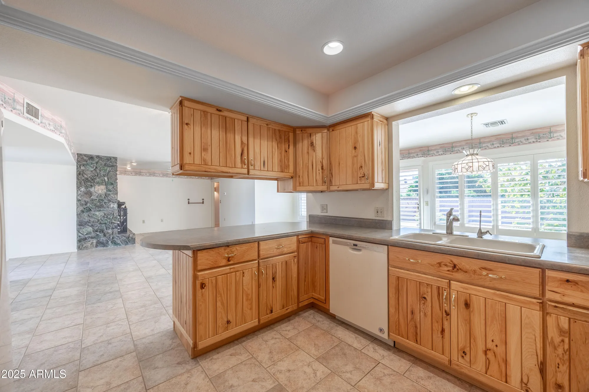 Property Slideshow image 11 of 30 | 13825 n kaanapali dr, Sun City, AZ, 85351