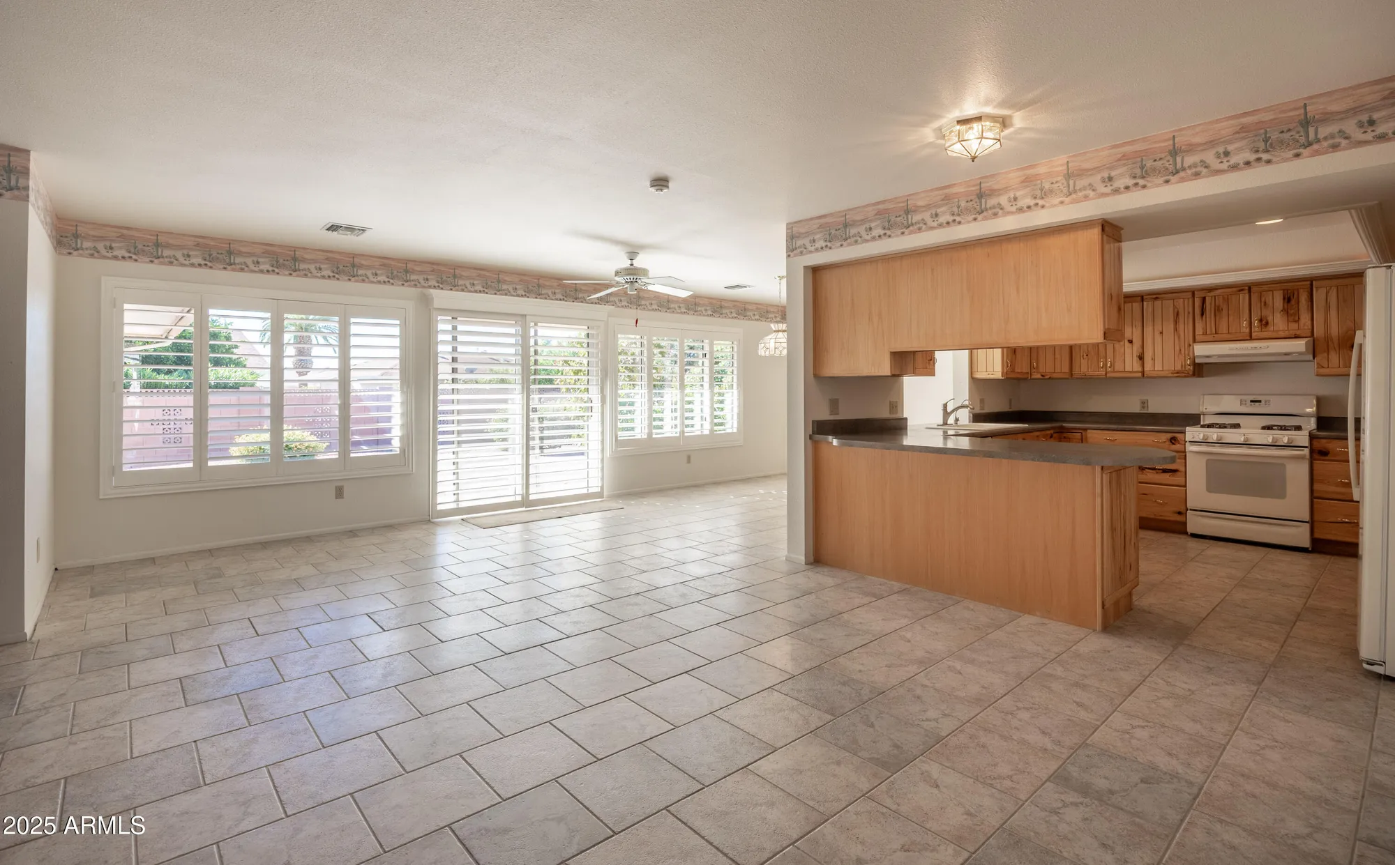 Property Slideshow image 8 of 30 | 13825 n kaanapali dr, Sun City, AZ, 85351