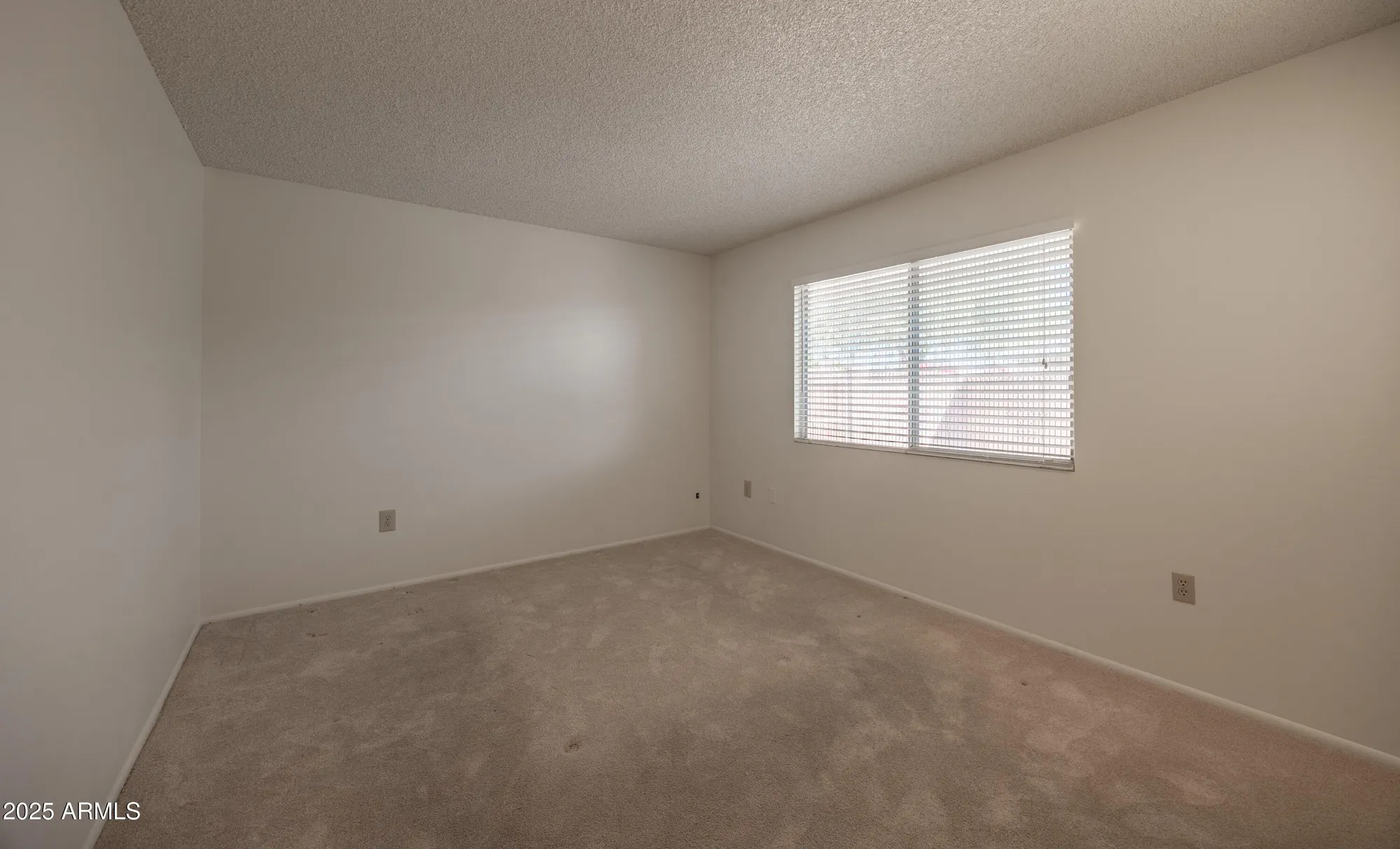 Property Slideshow image 20 of 30 | 13825 n kaanapali dr, Sun City, AZ, 85351