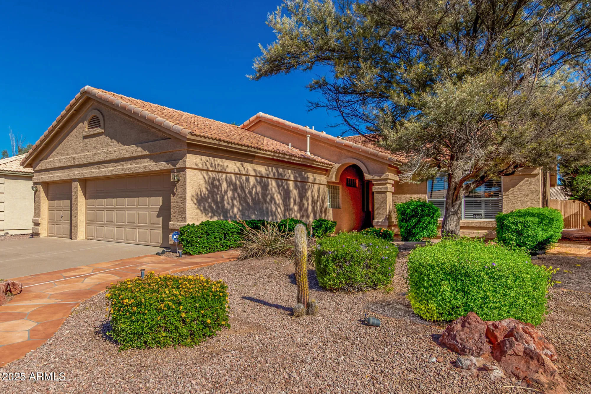 Property Slideshow image 1 of 53 | 23609 s desert dance ct, Sun Lakes, AZ, 85248