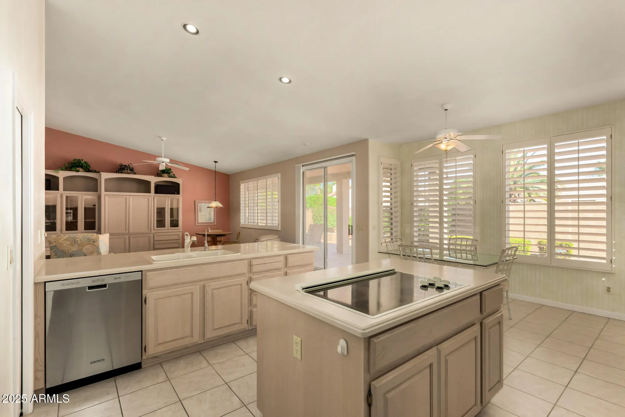 Property Slideshow image 13 of 53 | 23609 s desert dance ct, Sun Lakes, AZ, 85248