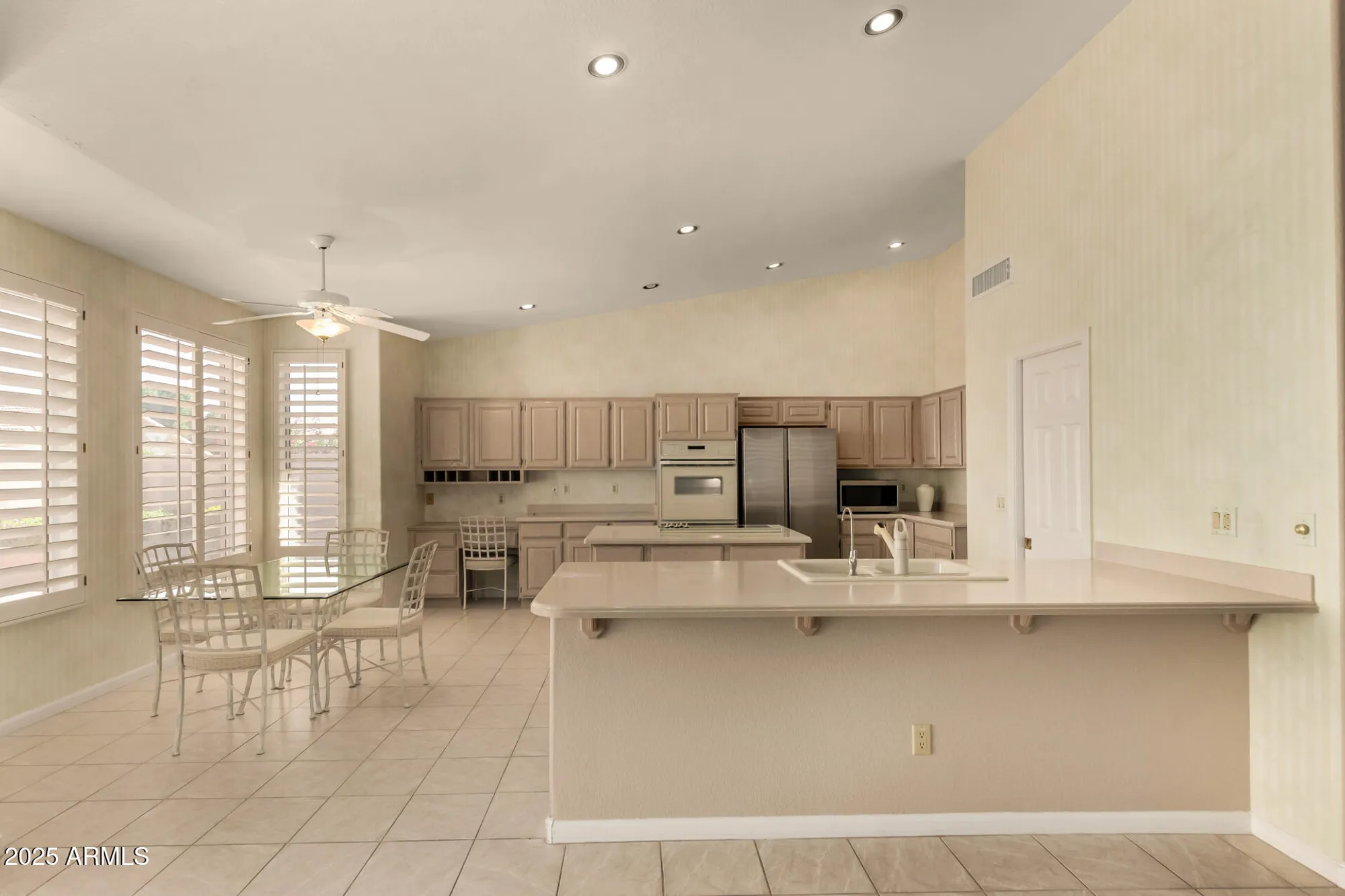 Property Slideshow image 14 of 53 | 23609 s desert dance ct, Sun Lakes, AZ, 85248