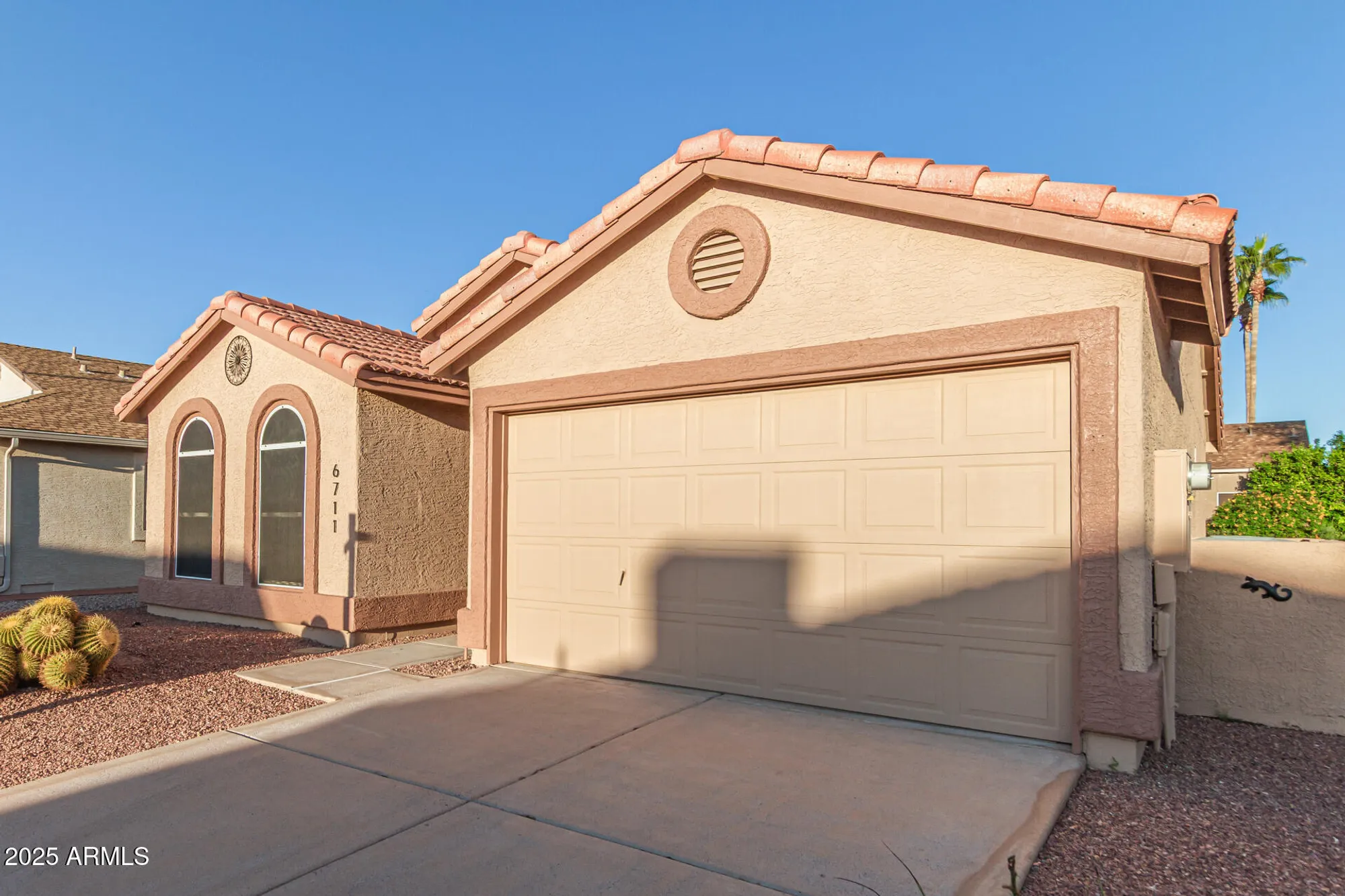 Property Slideshow image 6 of 29 | 6711 s coral gable dr, Chandler, AZ, 85249