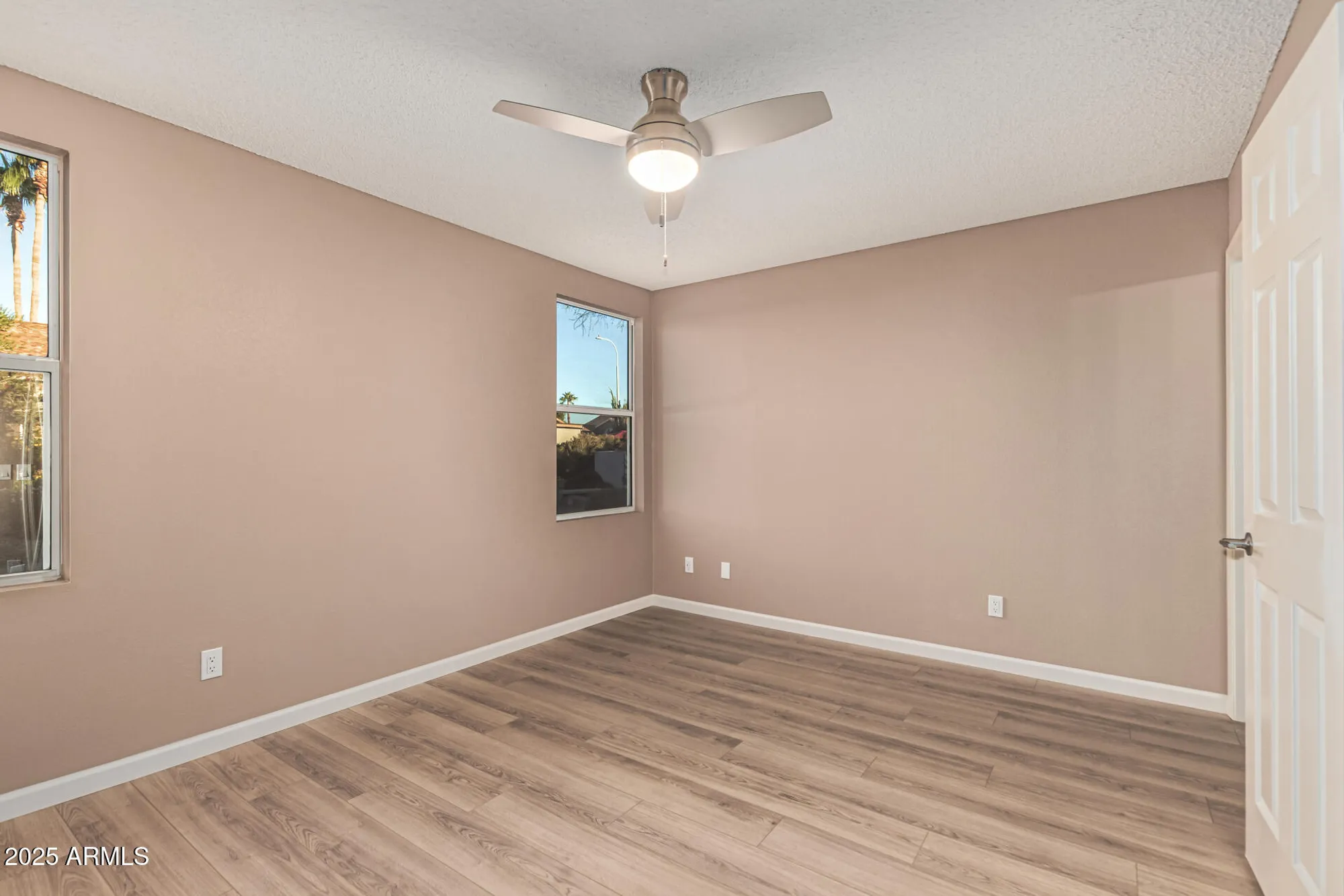 Property Slideshow image 15 of 29 | 6711 s coral gable dr, Chandler, AZ, 85249