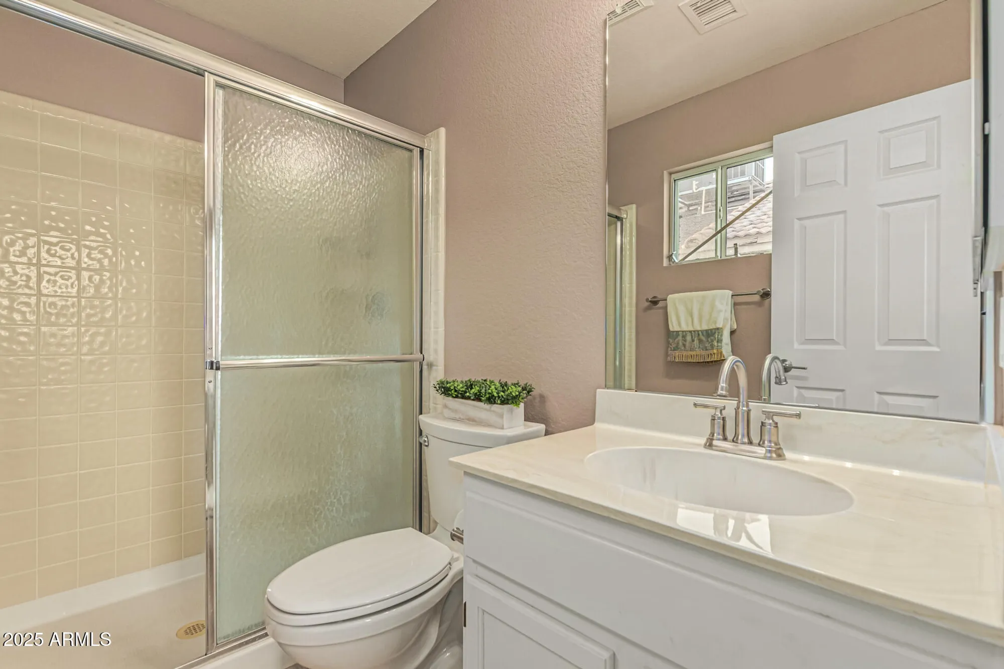 Property Slideshow image 18 of 29 | 6711 s coral gable dr, Chandler, AZ, 85249