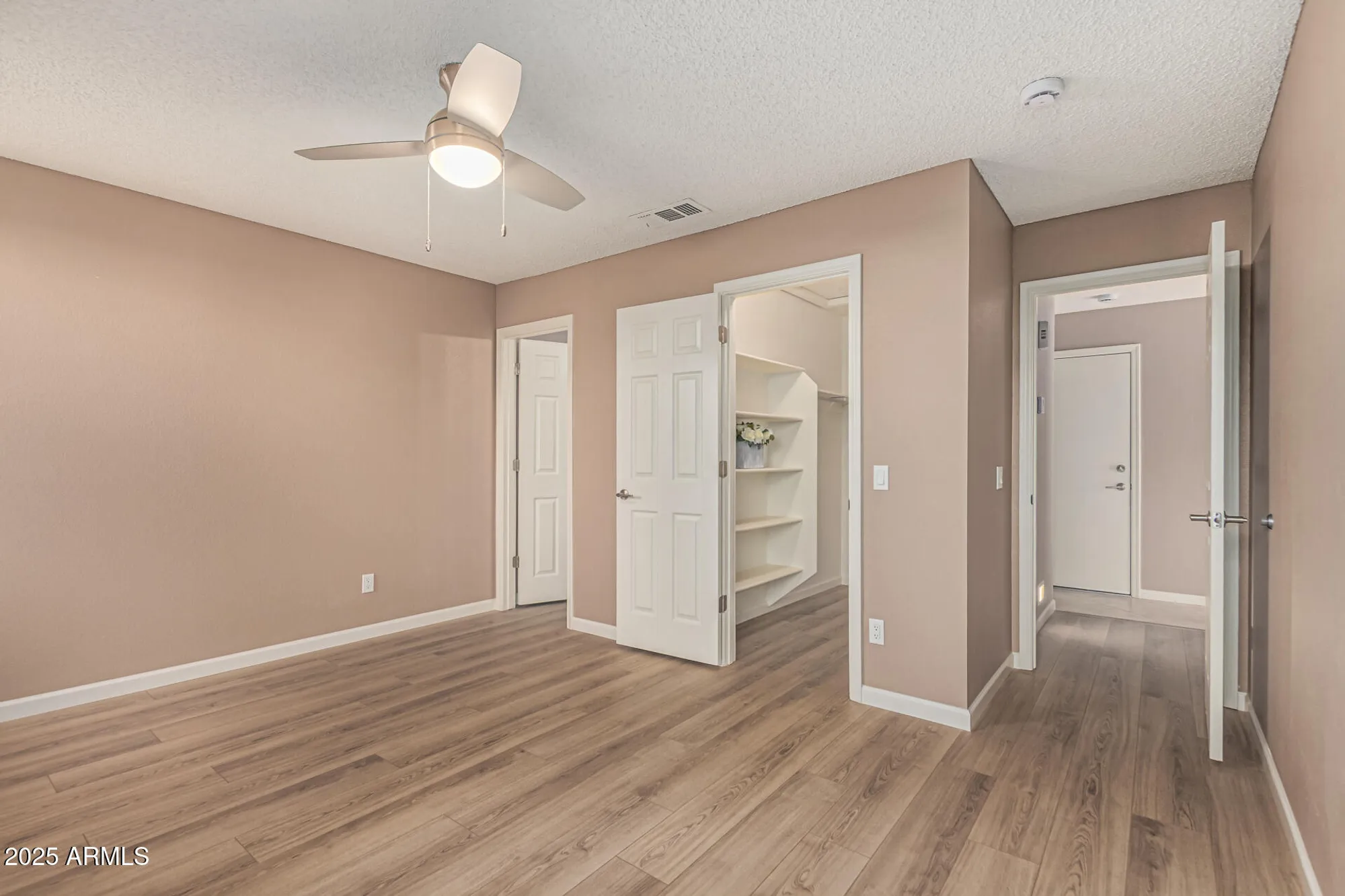 Property Slideshow image 16 of 29 | 6711 s coral gable dr, Chandler, AZ, 85249