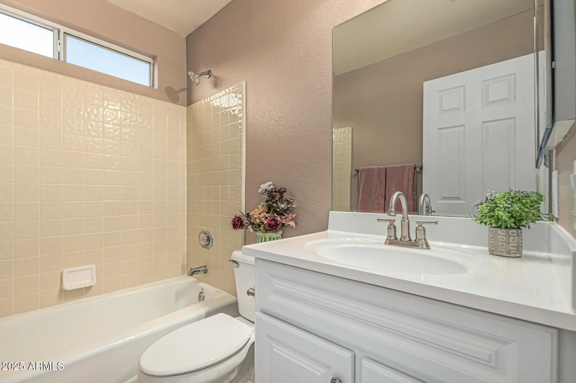 Property Slideshow image 22 of 29 | 6711 s coral gable dr, Chandler, AZ, 85249
