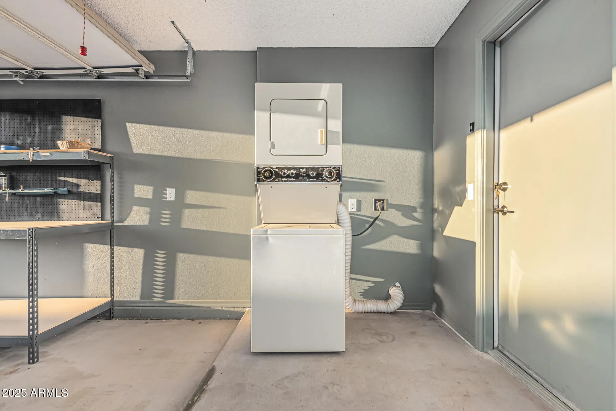 Property Slideshow image 23 of 29 | 6711 s coral gable dr, Chandler, AZ, 85249