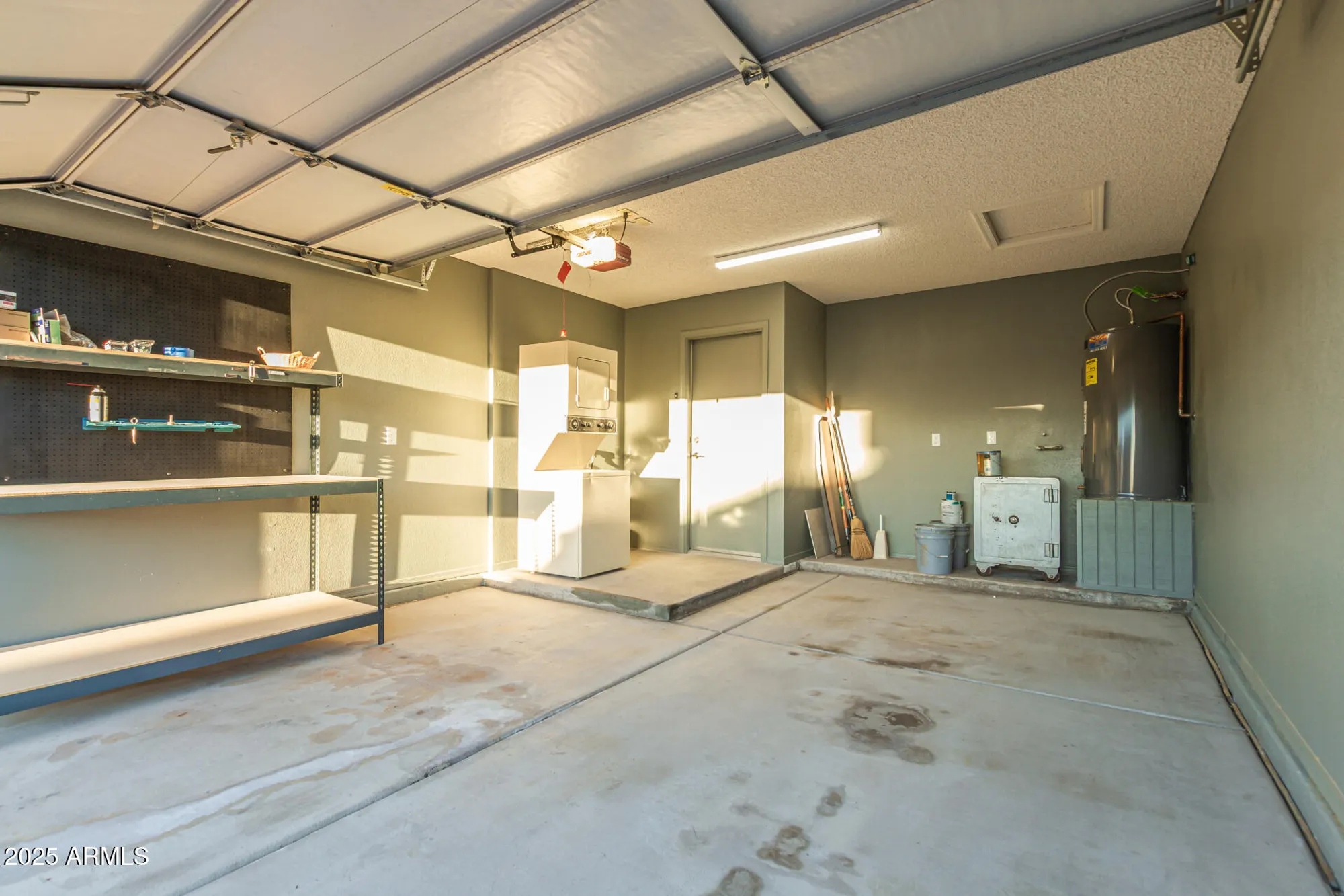 Property Slideshow image 24 of 29 | 6711 s coral gable dr, Chandler, AZ, 85249