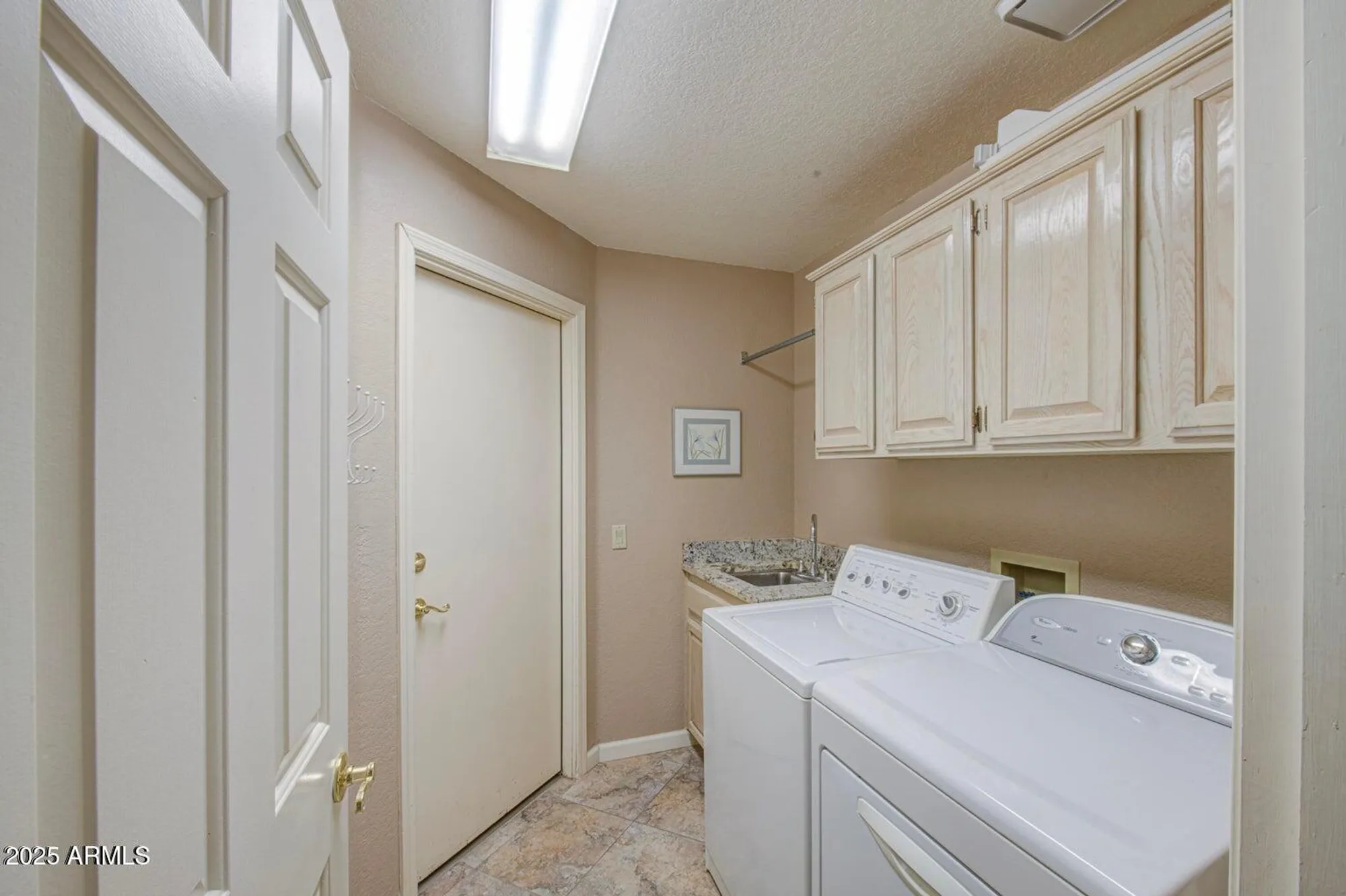 Property Slideshow image 20 of 31 | 26210 s flame tree dr, Sun Lakes, AZ, 85248