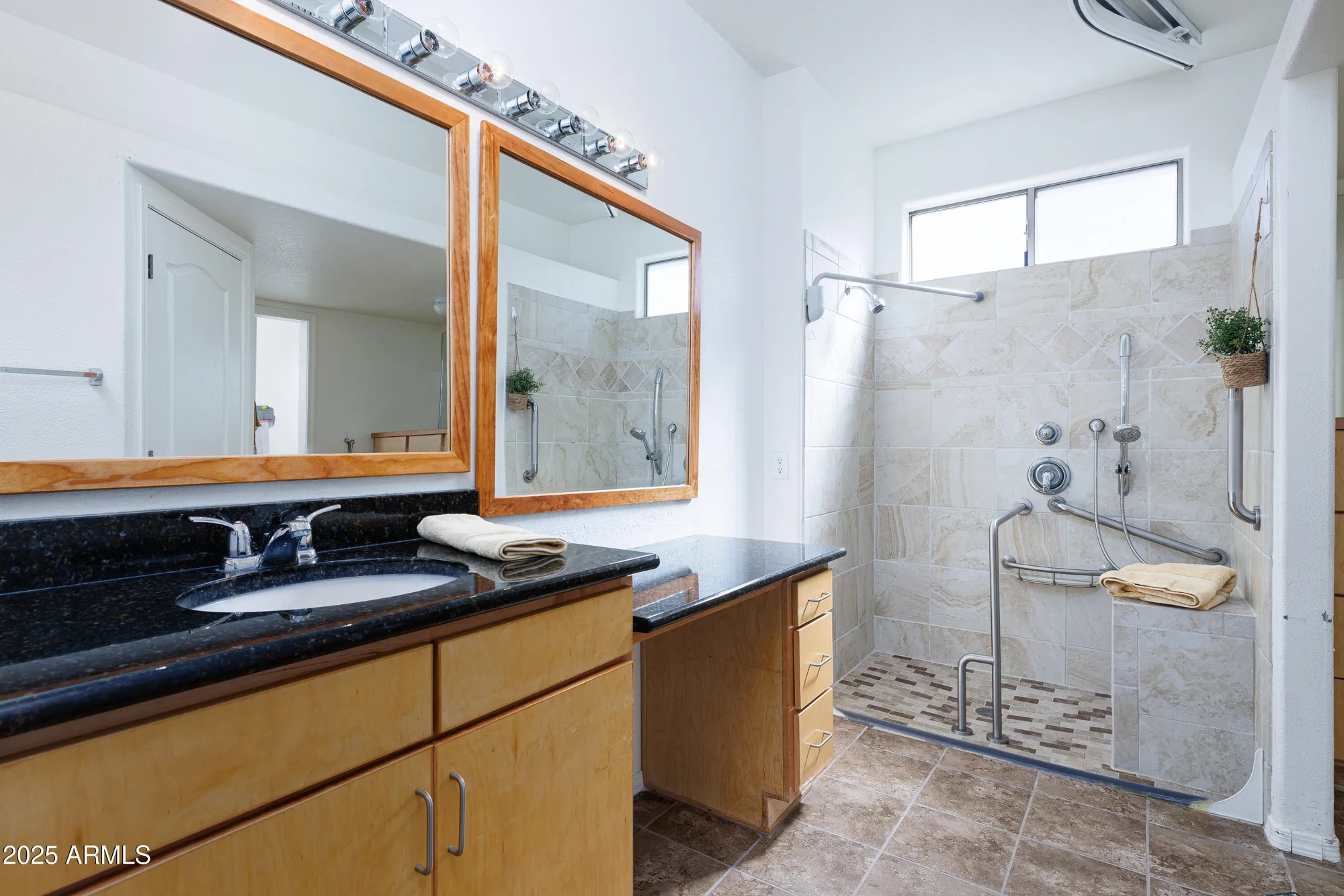 Property Slideshow image 21 of 30 | 2726 glengarry way, Sierra Vista, AZ, 85650