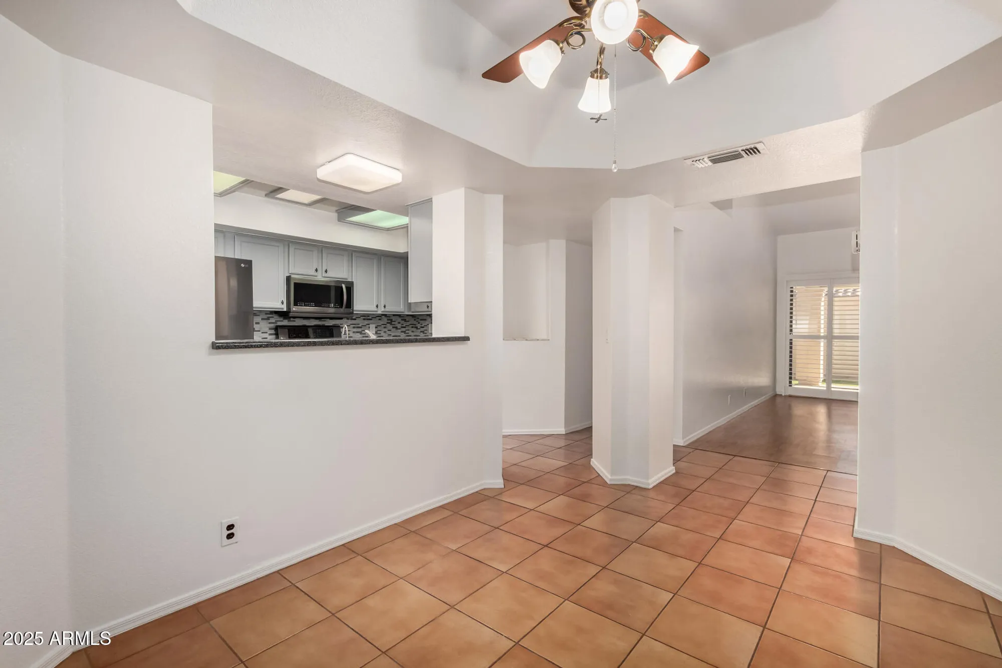 Property Slideshow image 15 of 58 | 9113 w kimberly way, Peoria, AZ, 85382