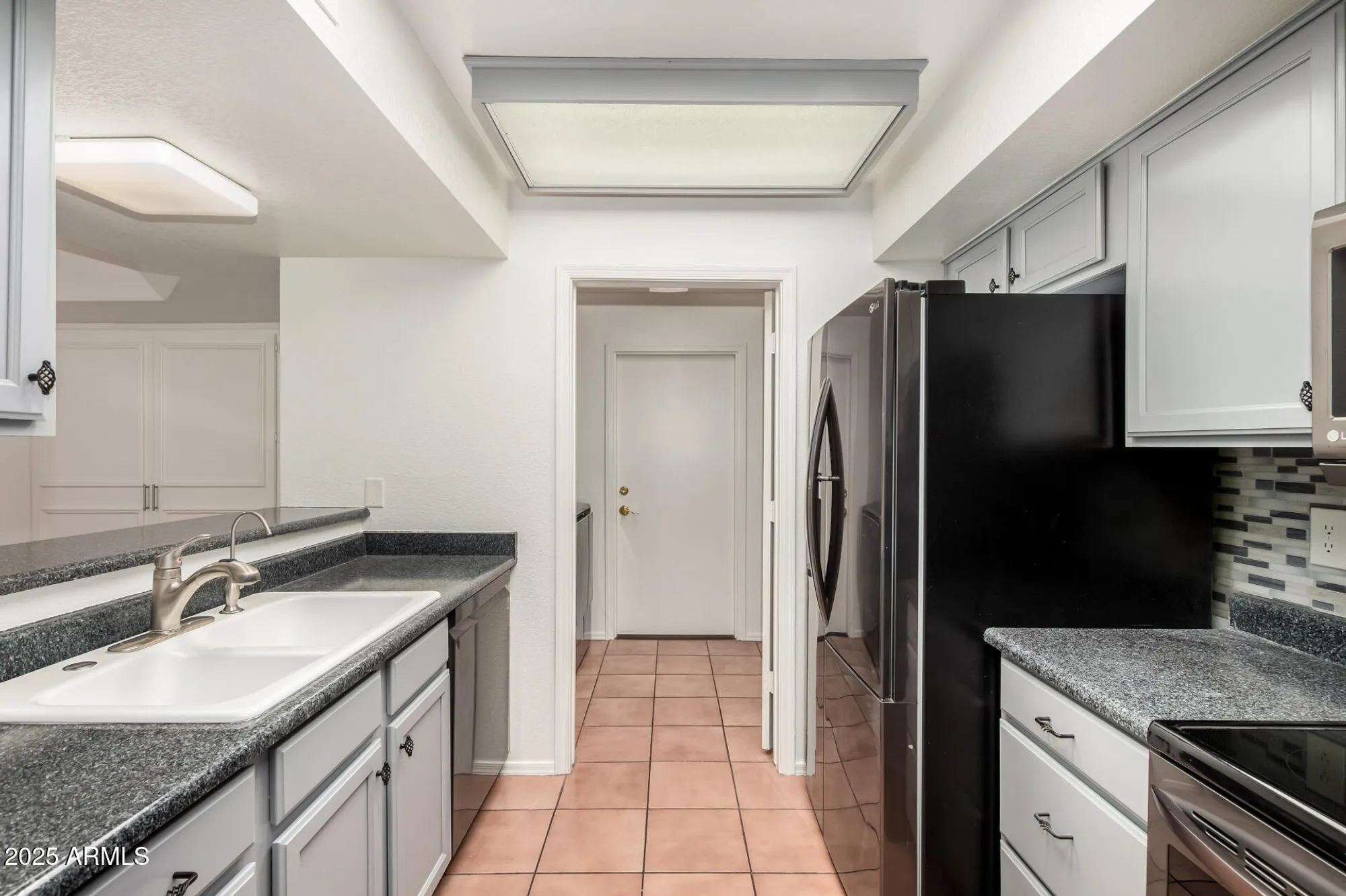 Property Slideshow image 19 of 58 | 9113 w kimberly way, Peoria, AZ, 85382