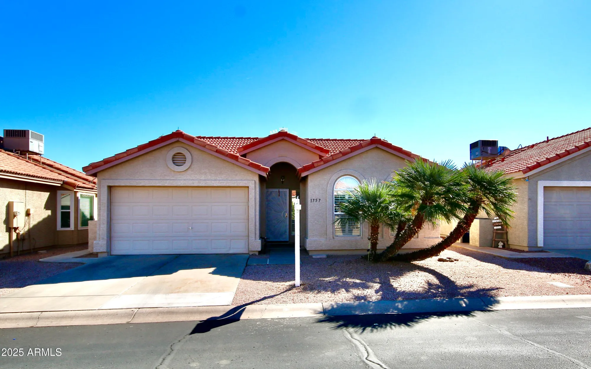 Property Slideshow image 1 of 34 | 1757 e palm beach dr, Chandler, AZ, 85249