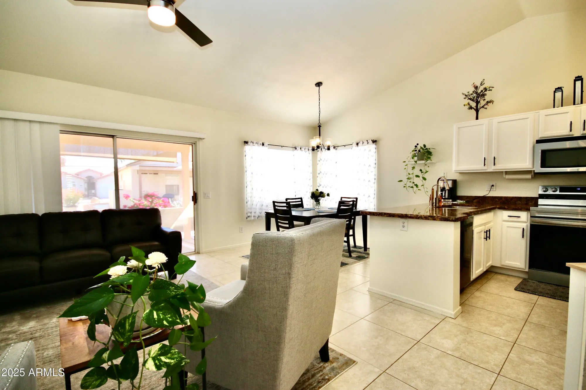 Property Slideshow image 4 of 34 | 1757 e palm beach dr, Chandler, AZ, 85249