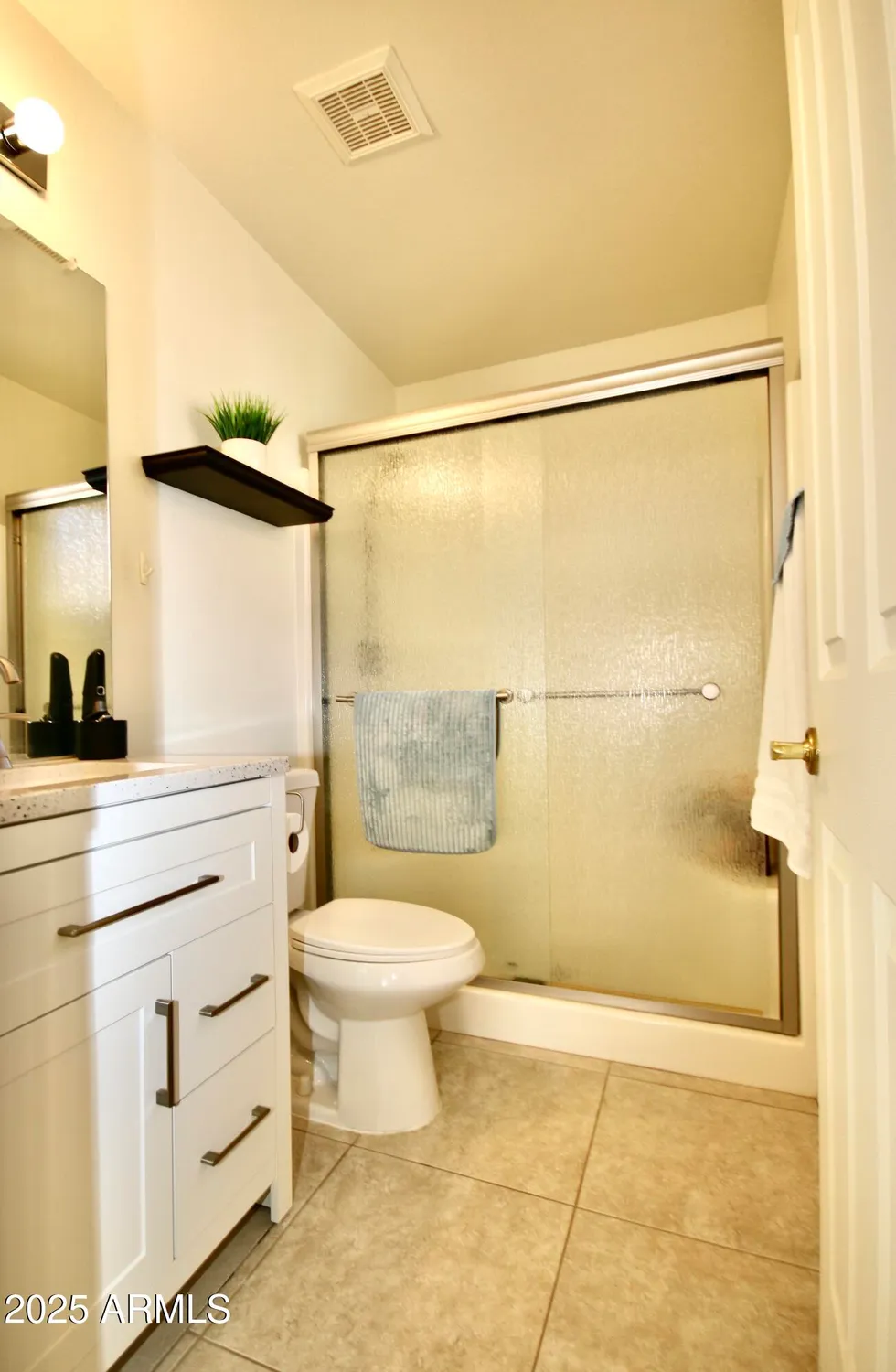 Property Slideshow image 13 of 34 | 1757 e palm beach dr, Chandler, AZ, 85249