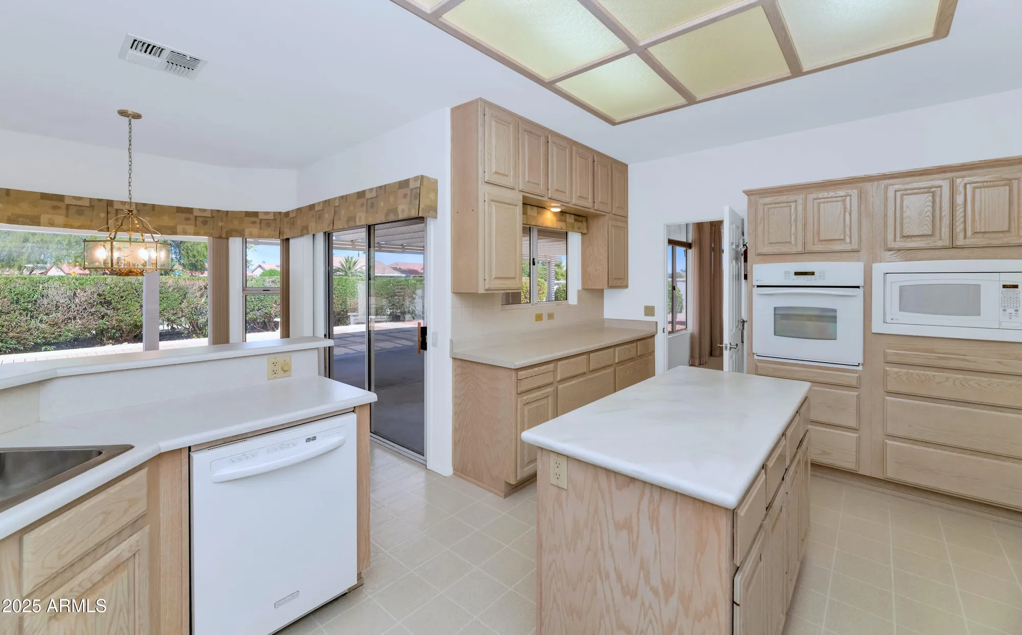 Property Slideshow image 10 of 38 | 14102 w white wood dr, Sun City West, AZ, 85375
